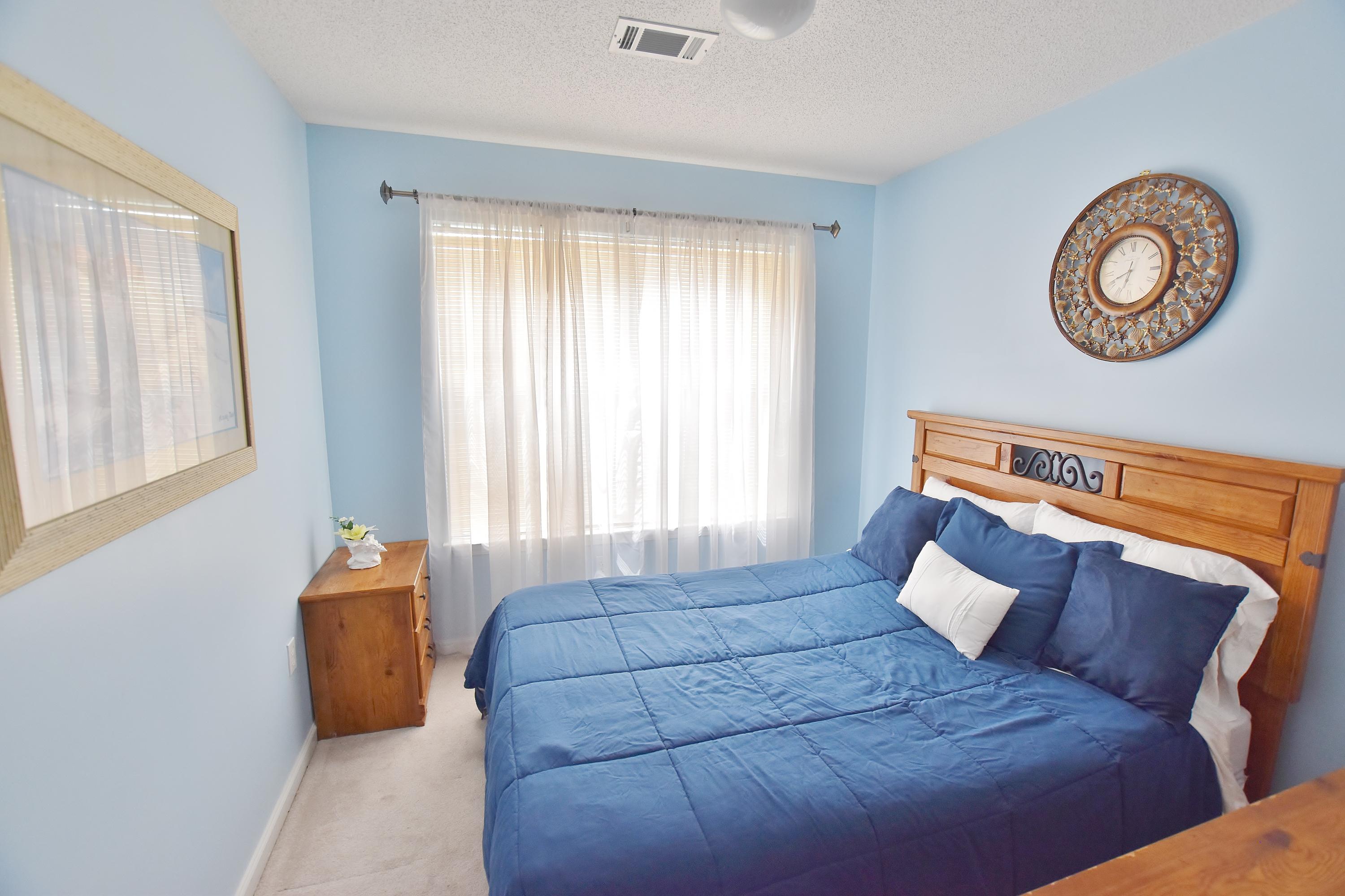 ROLLING PINES - Residential