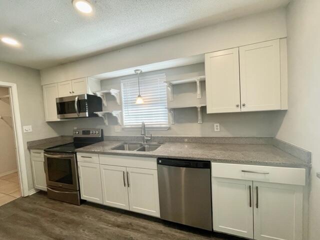 FALCON ESTATES PH I Lot 1 - Residential Lease