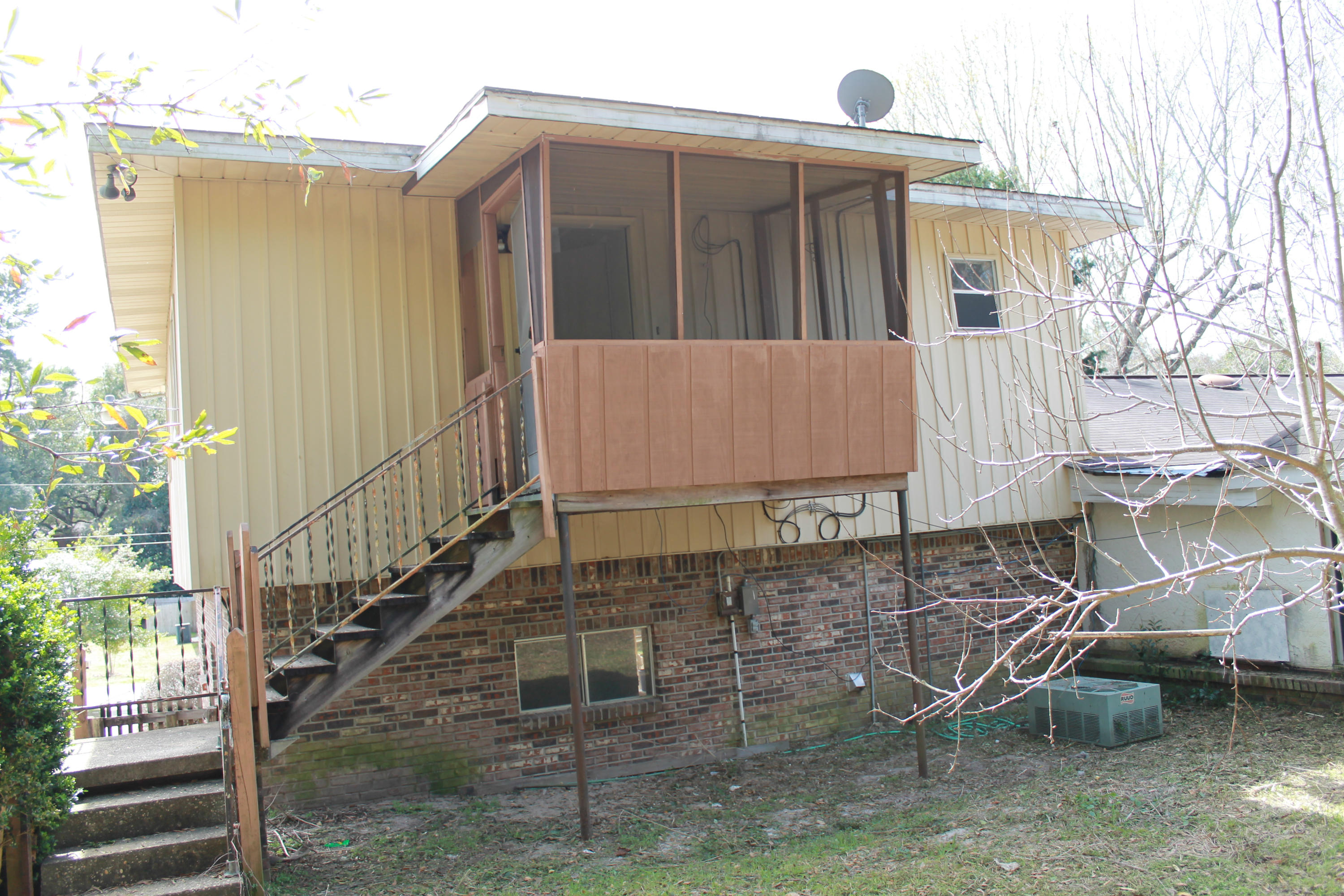 METES & BOUNDS - Residential