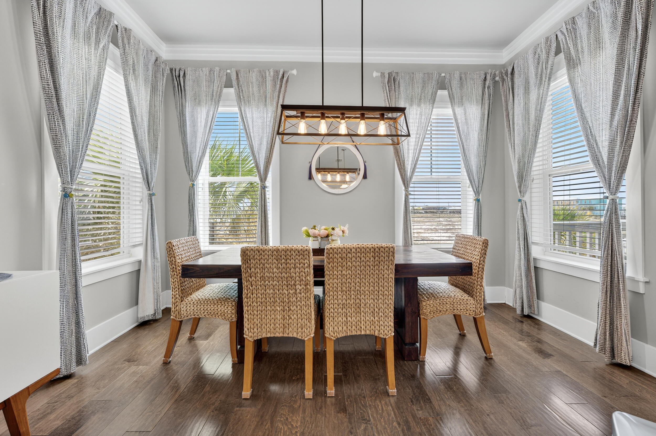 BY THE SEA - Residential