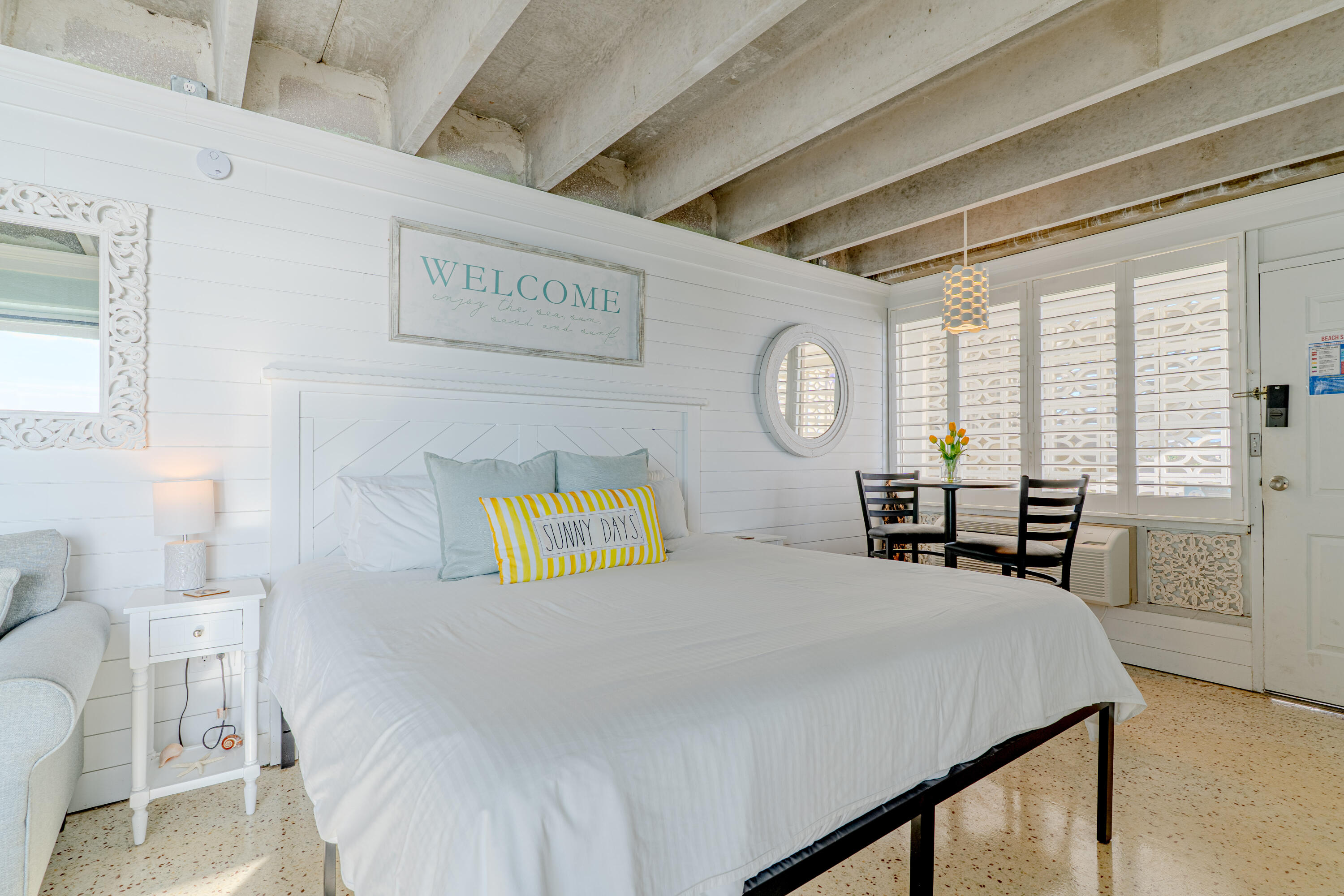 Fontainebleau Terrace - Residential