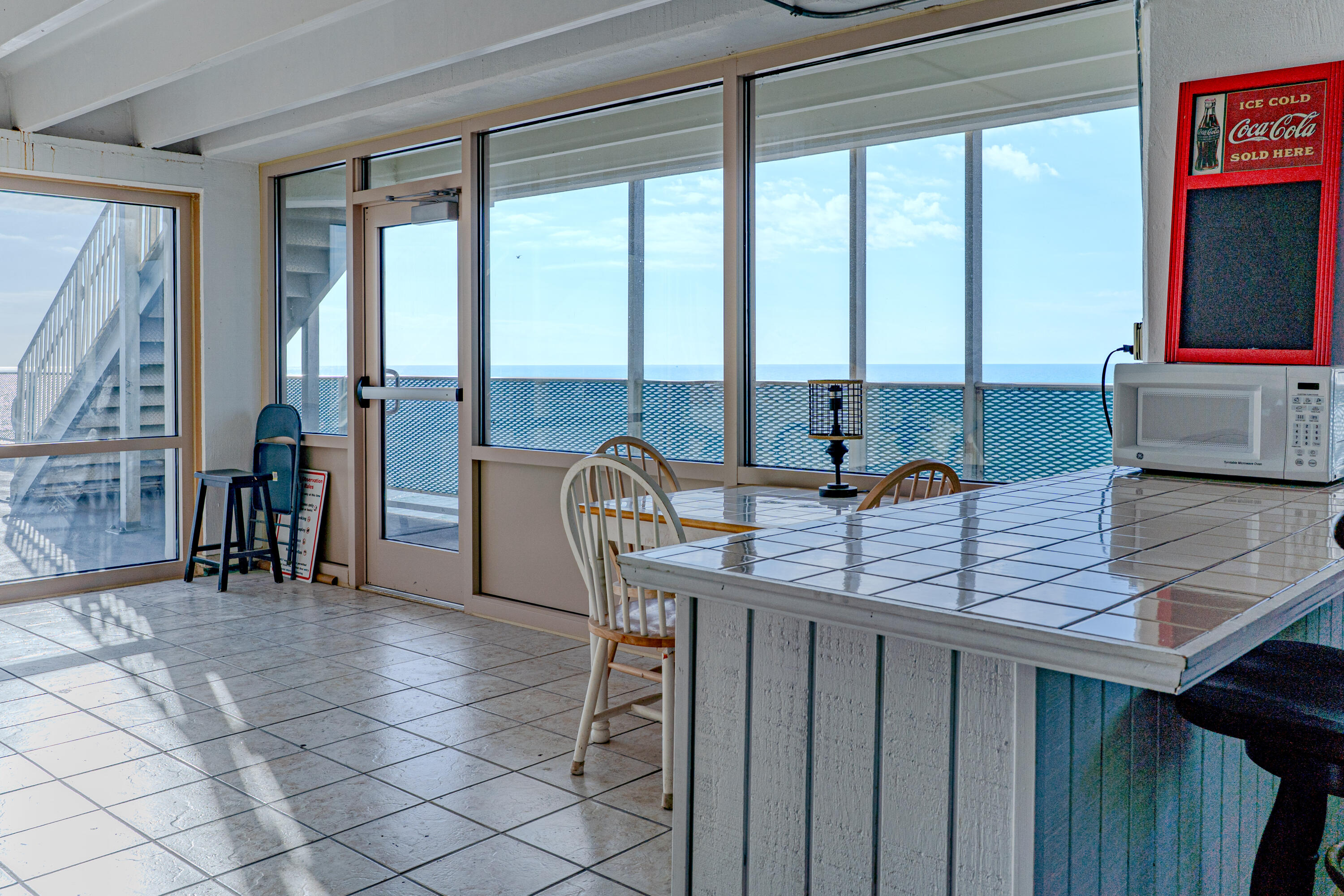 Fontainebleau Terrace - Residential