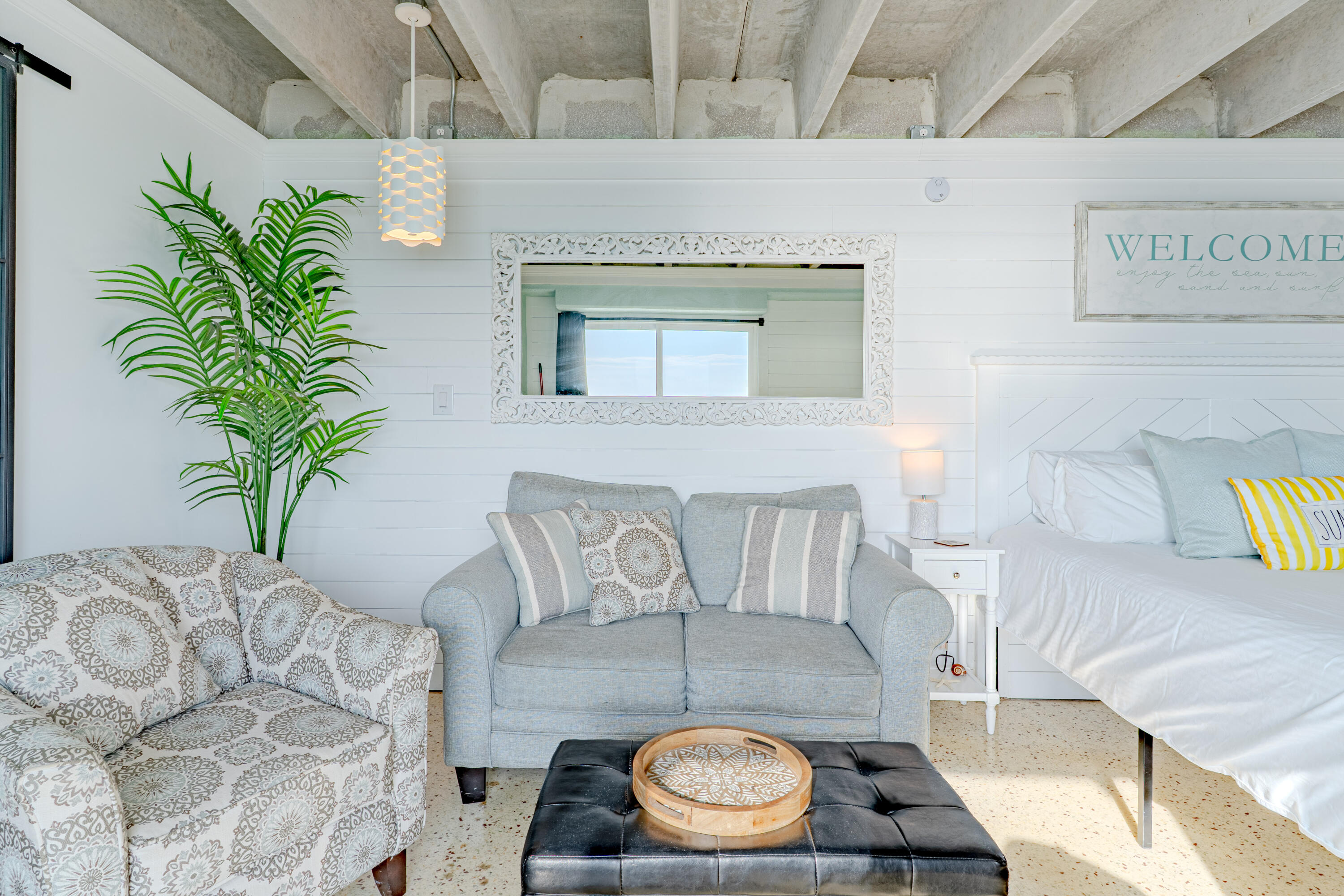 Fontainebleau Terrace - Residential