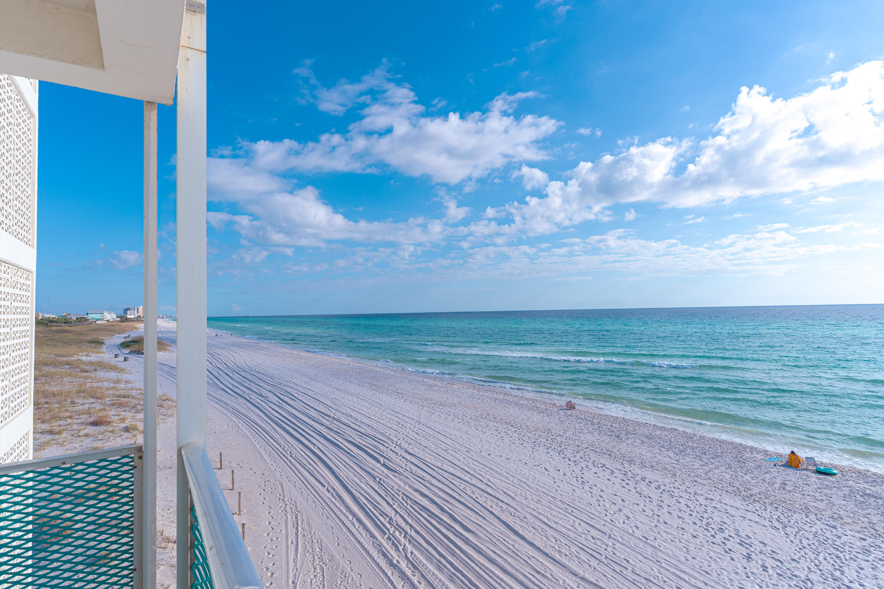Fontainebleau Terrace - Residential