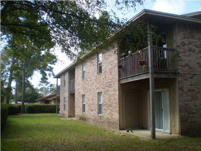 SILVERWOOD - Residential Lease