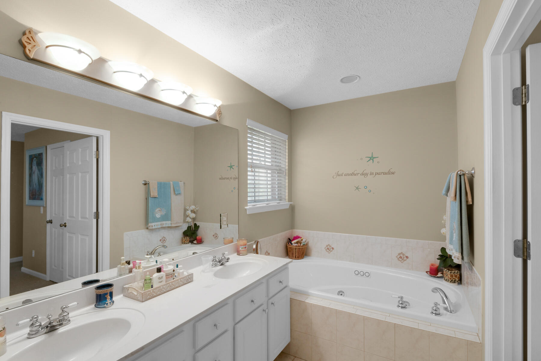 RIVIERA BEACH - Residential