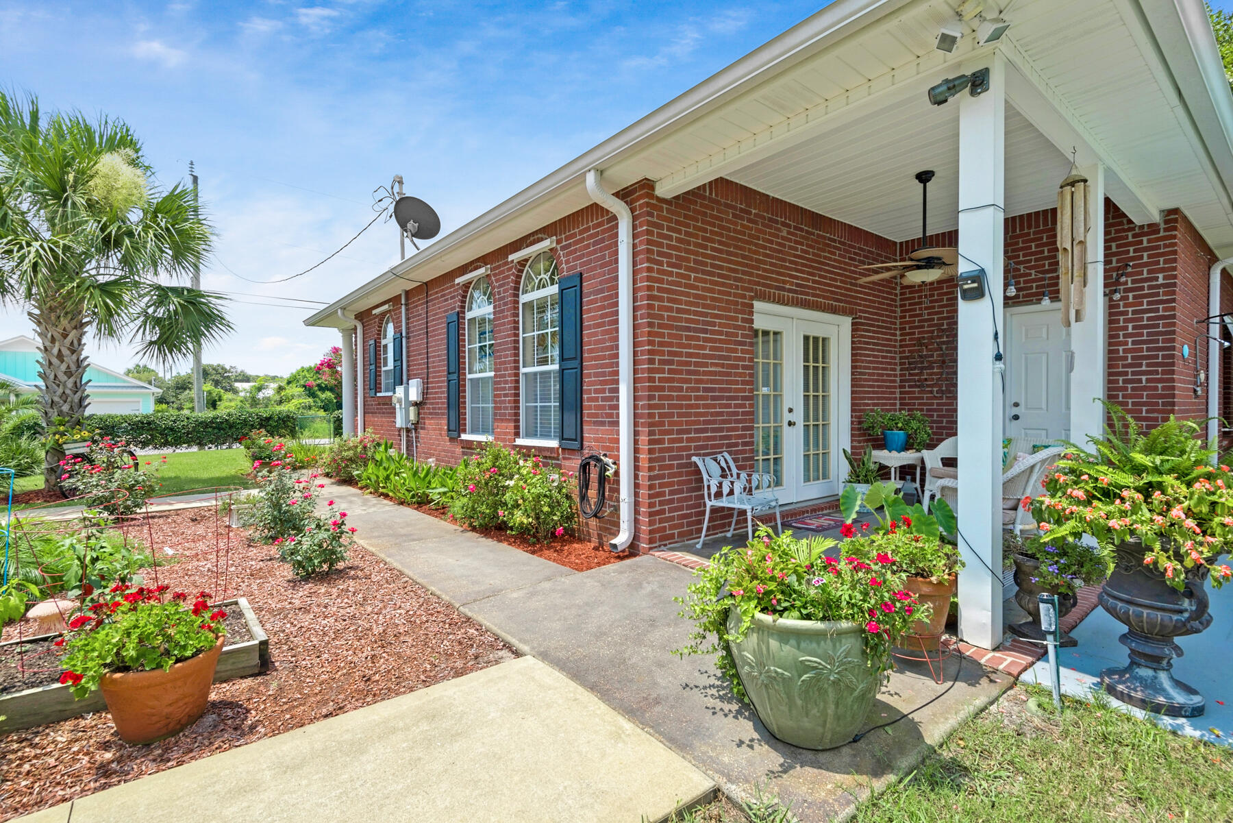 RIVIERA BEACH - Residential