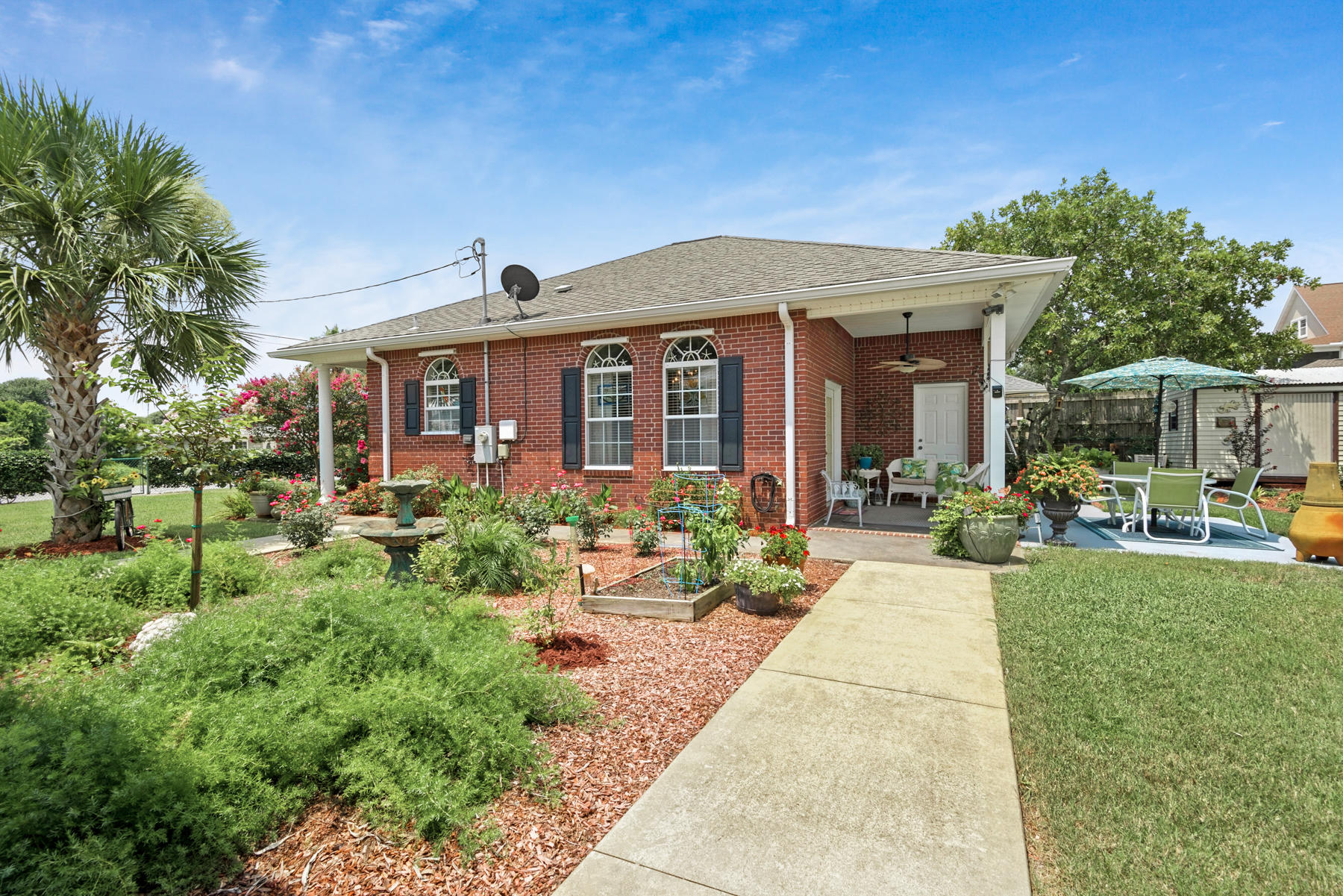 RIVIERA BEACH - Residential