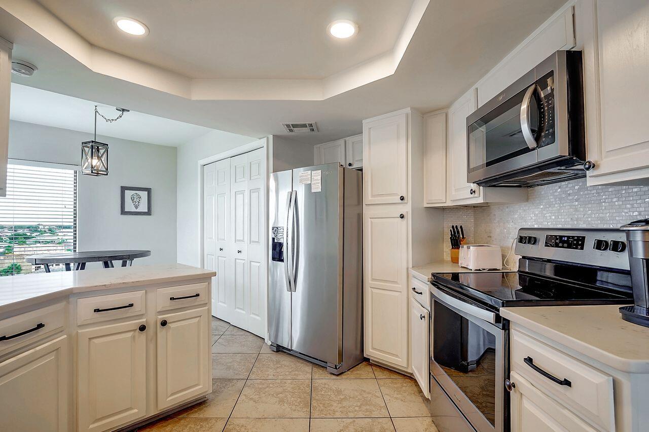 INLET REEF CLUB CONDO - Residential