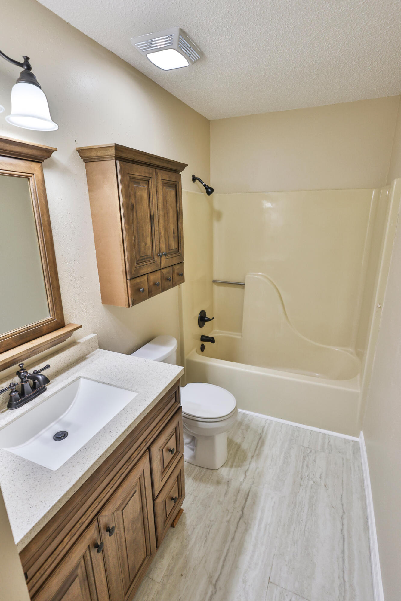 SHOAL WOOD EST 1st PH III - Residential Lease