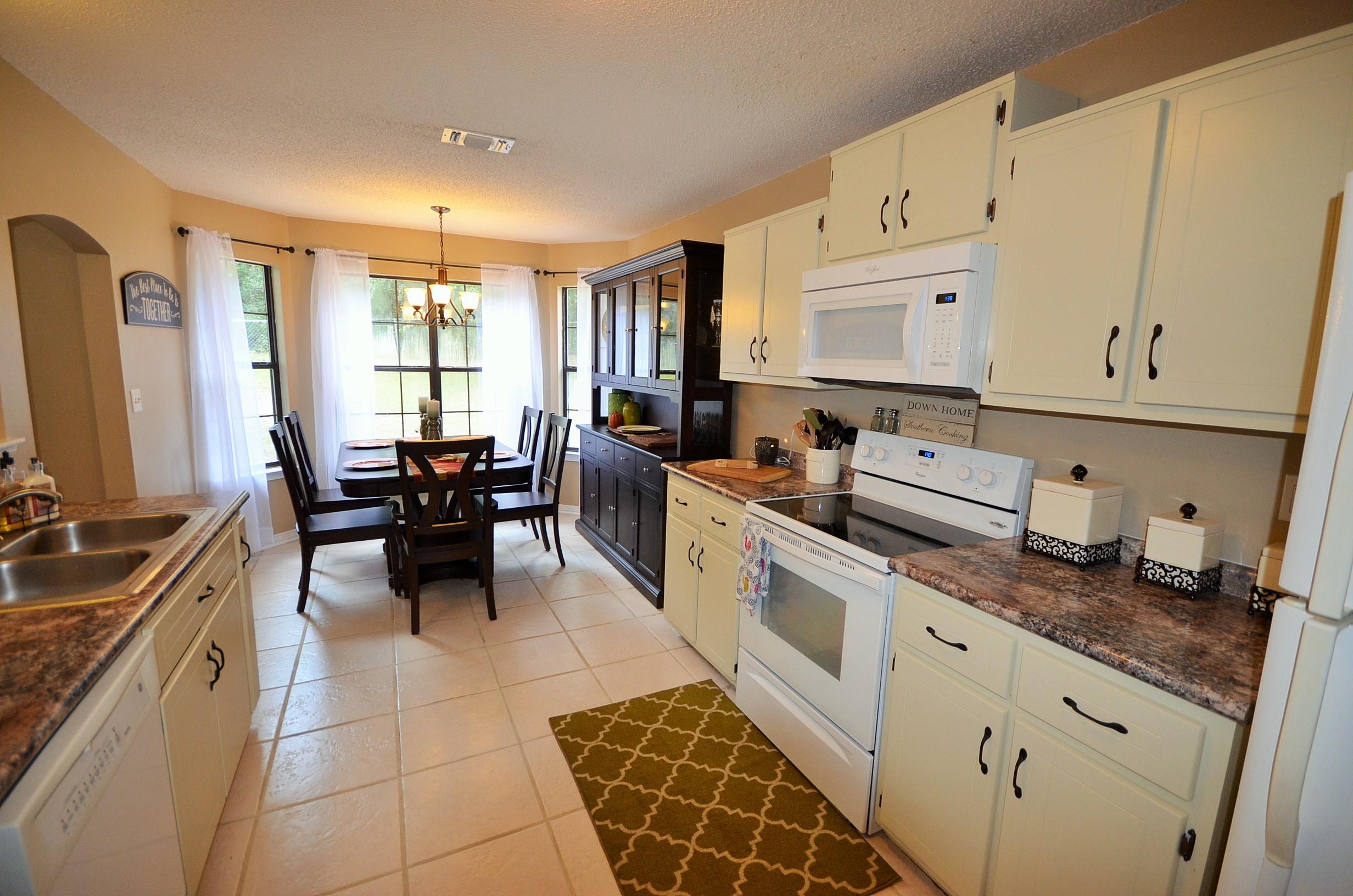 FOXWORTH ESTATES PH 1 - Residential