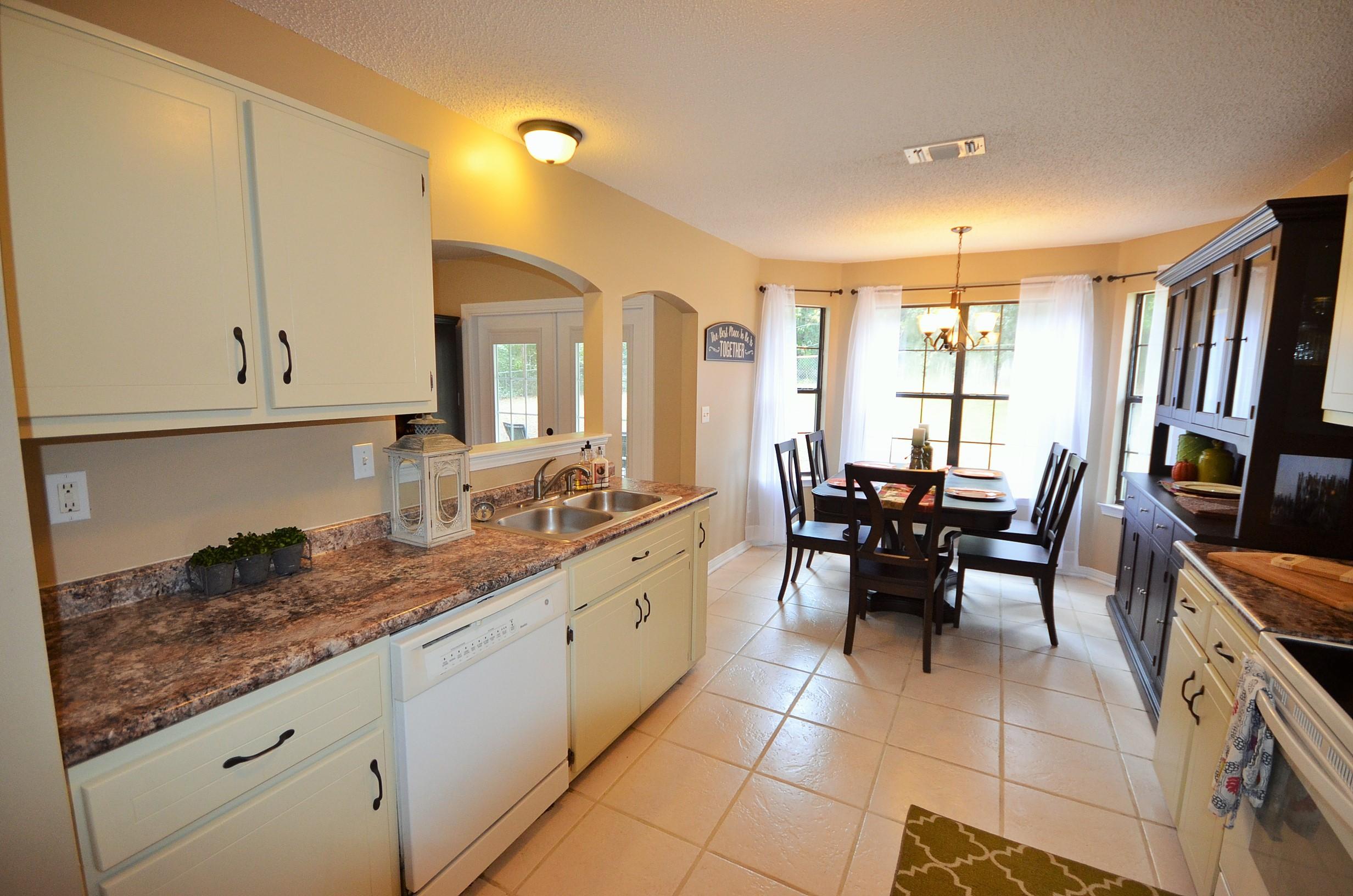 FOXWORTH ESTATES PH 1 - Residential