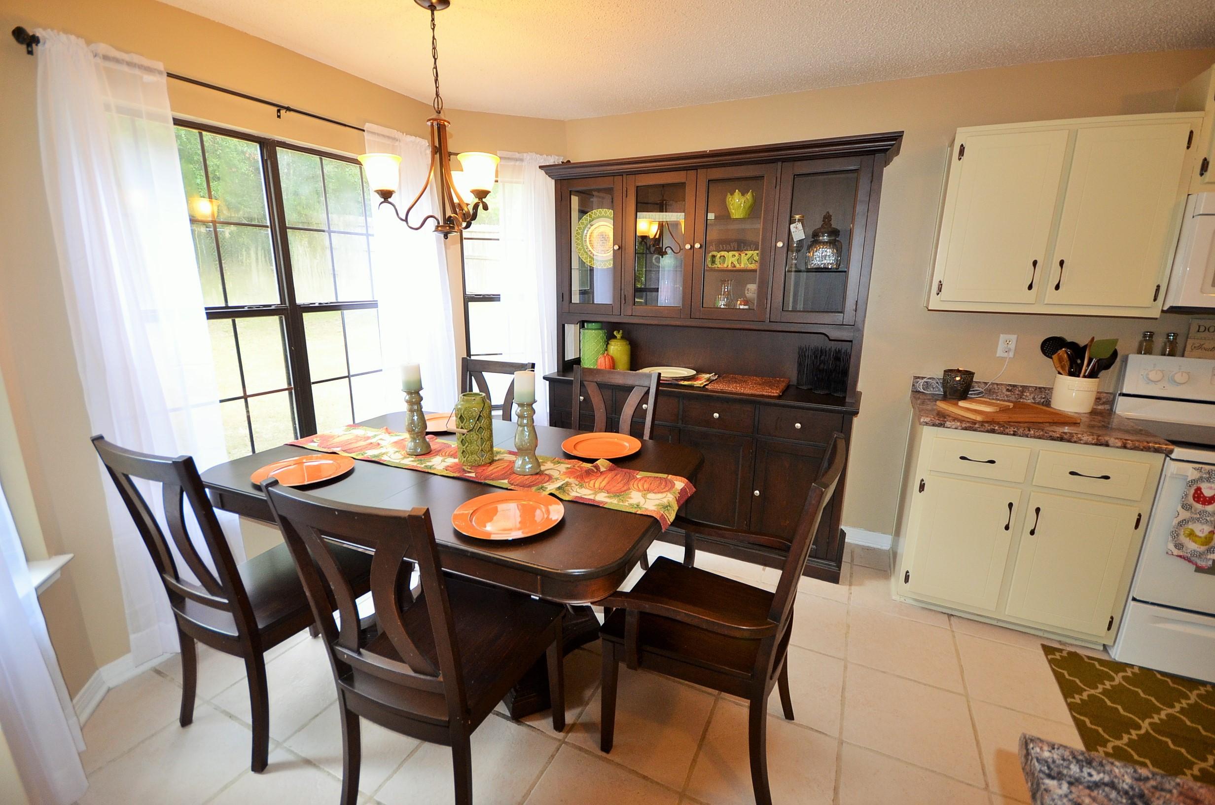 FOXWORTH ESTATES PH 1 - Residential