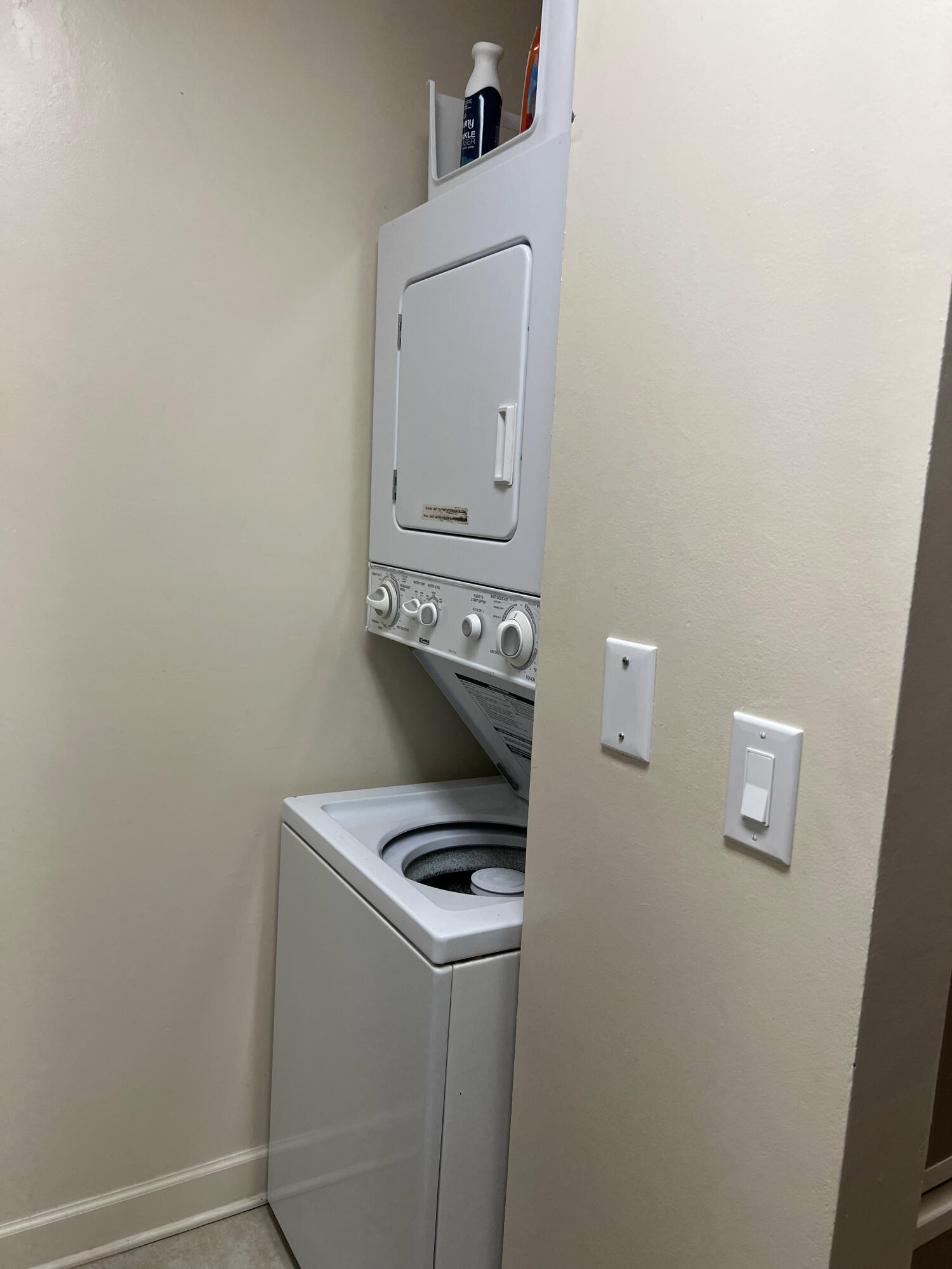 AKESIDE CONDO AT BLUEWATER BAY - Residential Lease