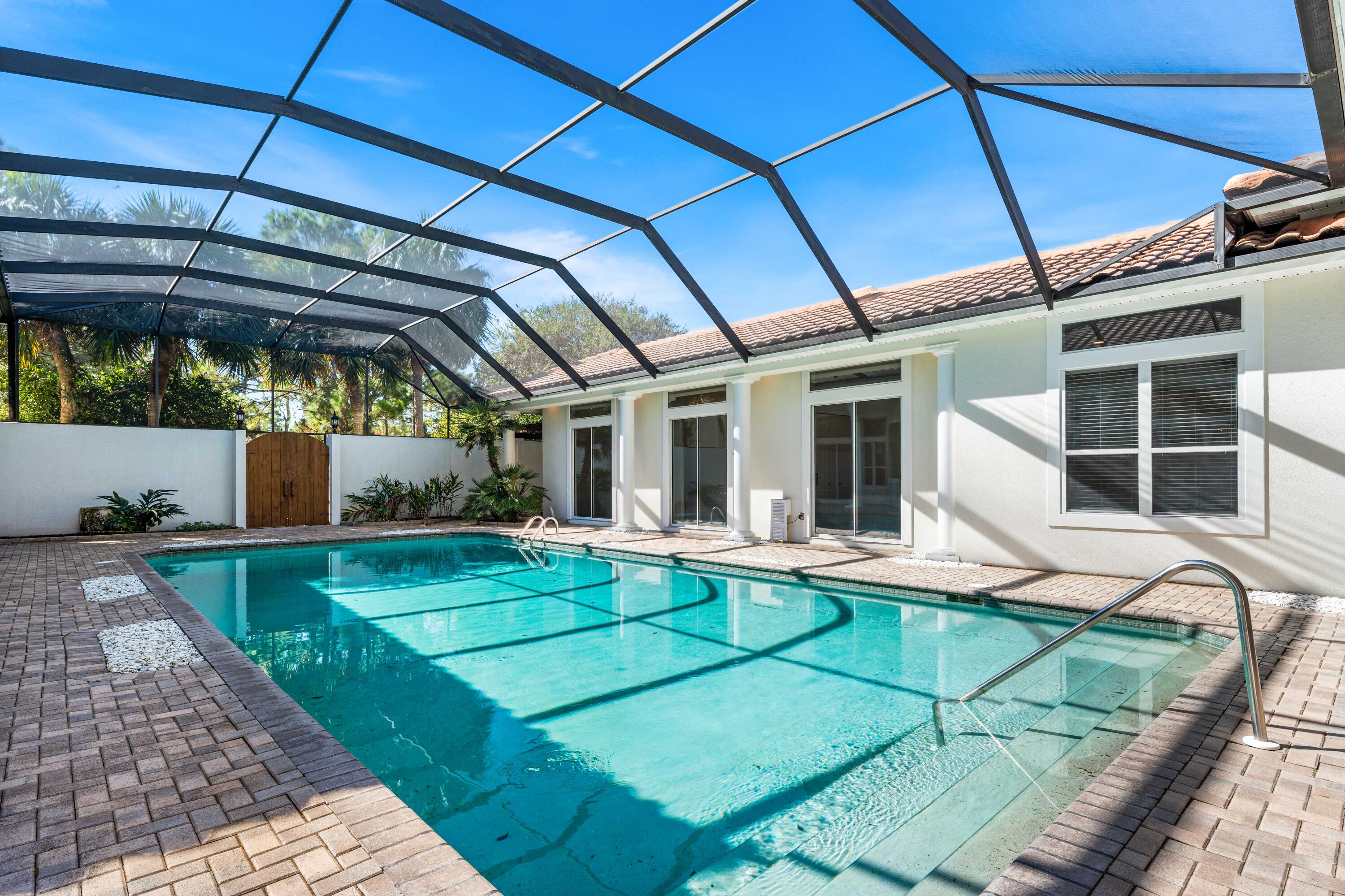 Regatta Bay  Commodore Point - Residential