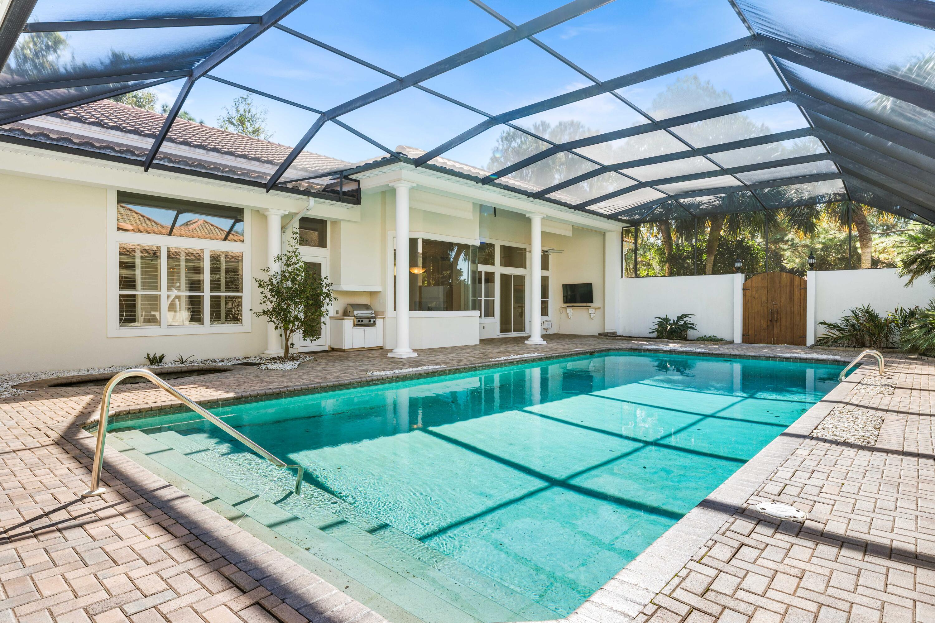 Regatta Bay  Commodore Point - Residential