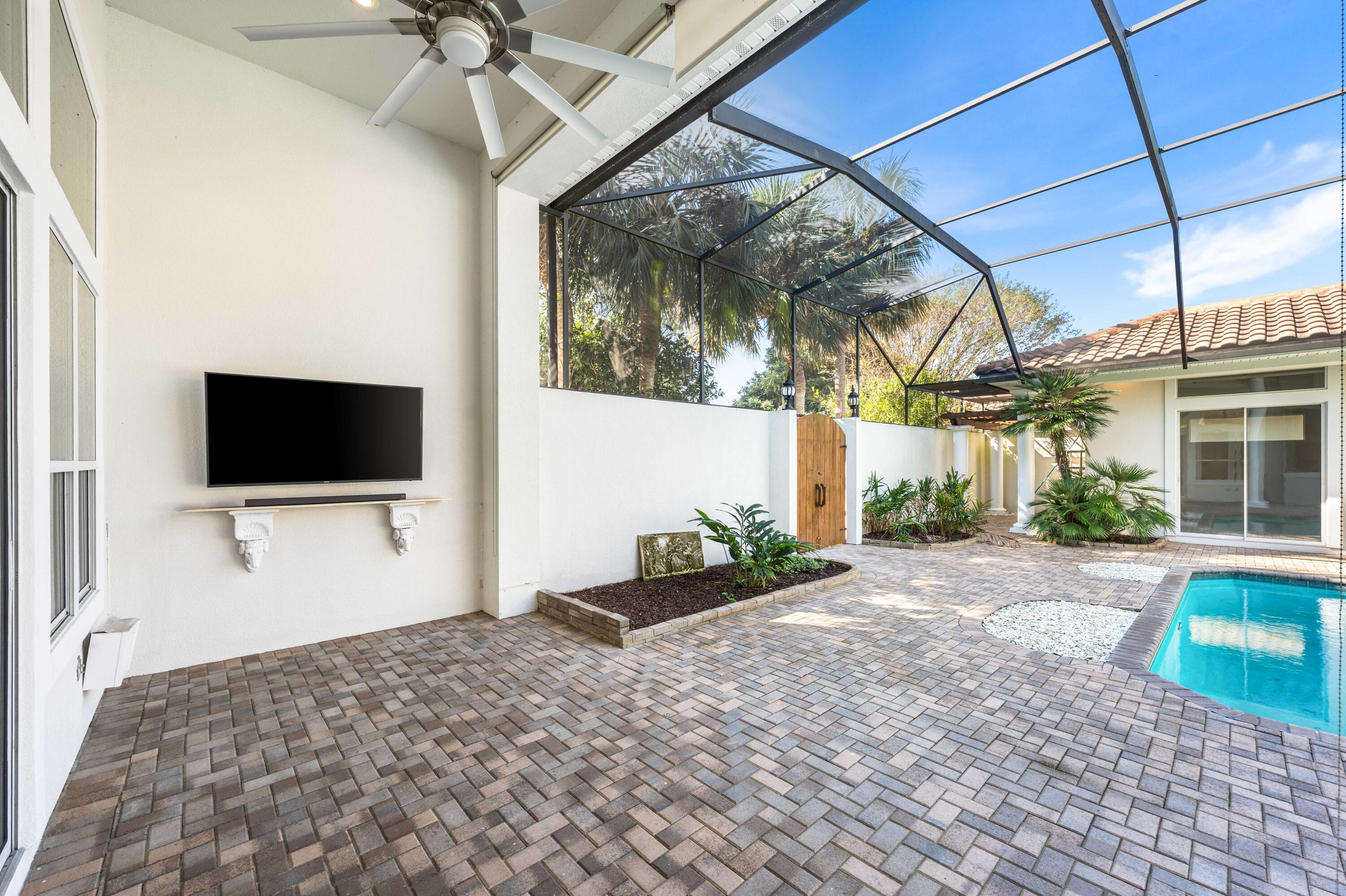 Regatta Bay  Commodore Point - Residential