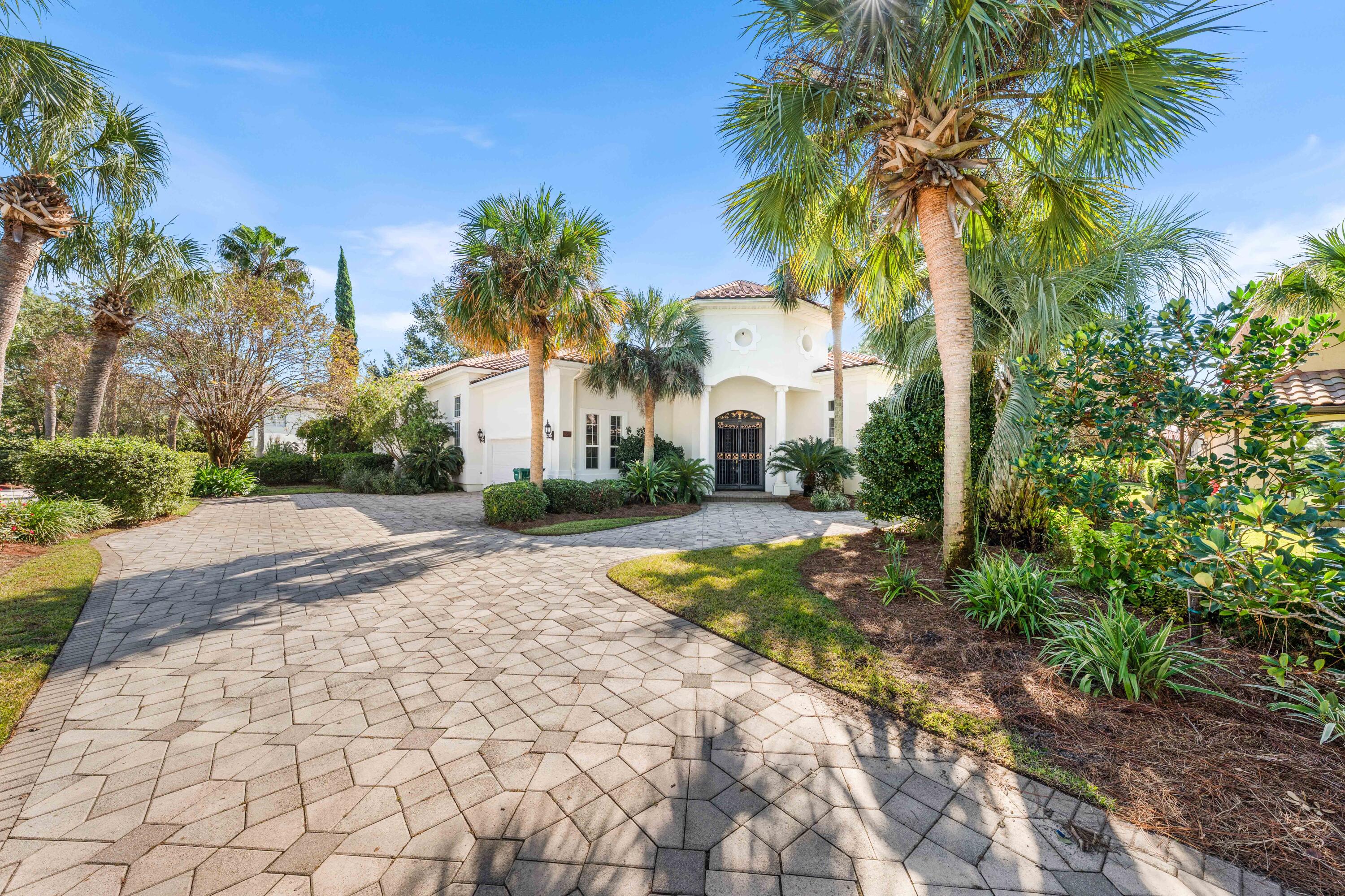 Regatta Bay  Commodore Point - Residential