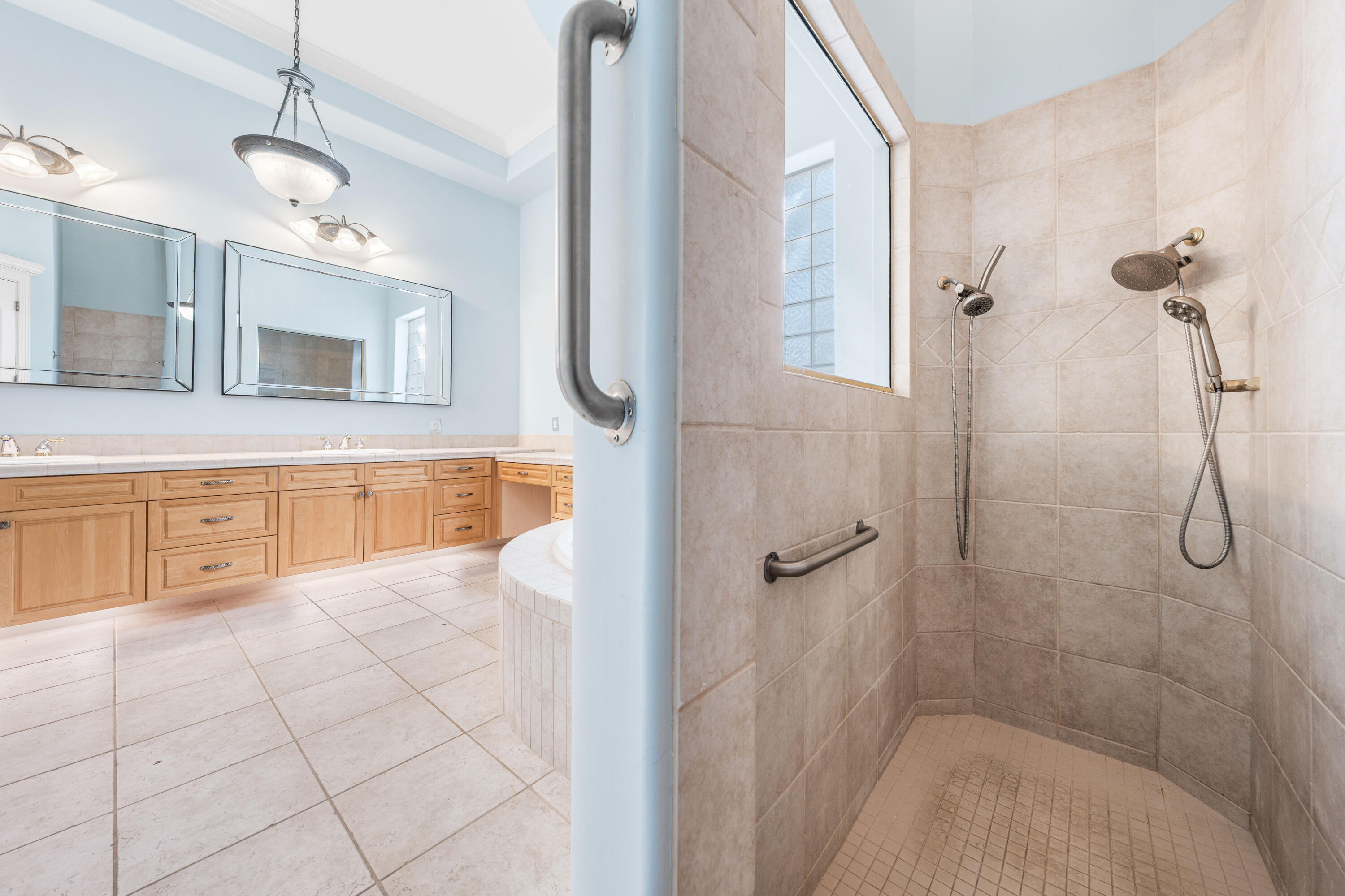 Regatta Bay  Commodore Point - Residential