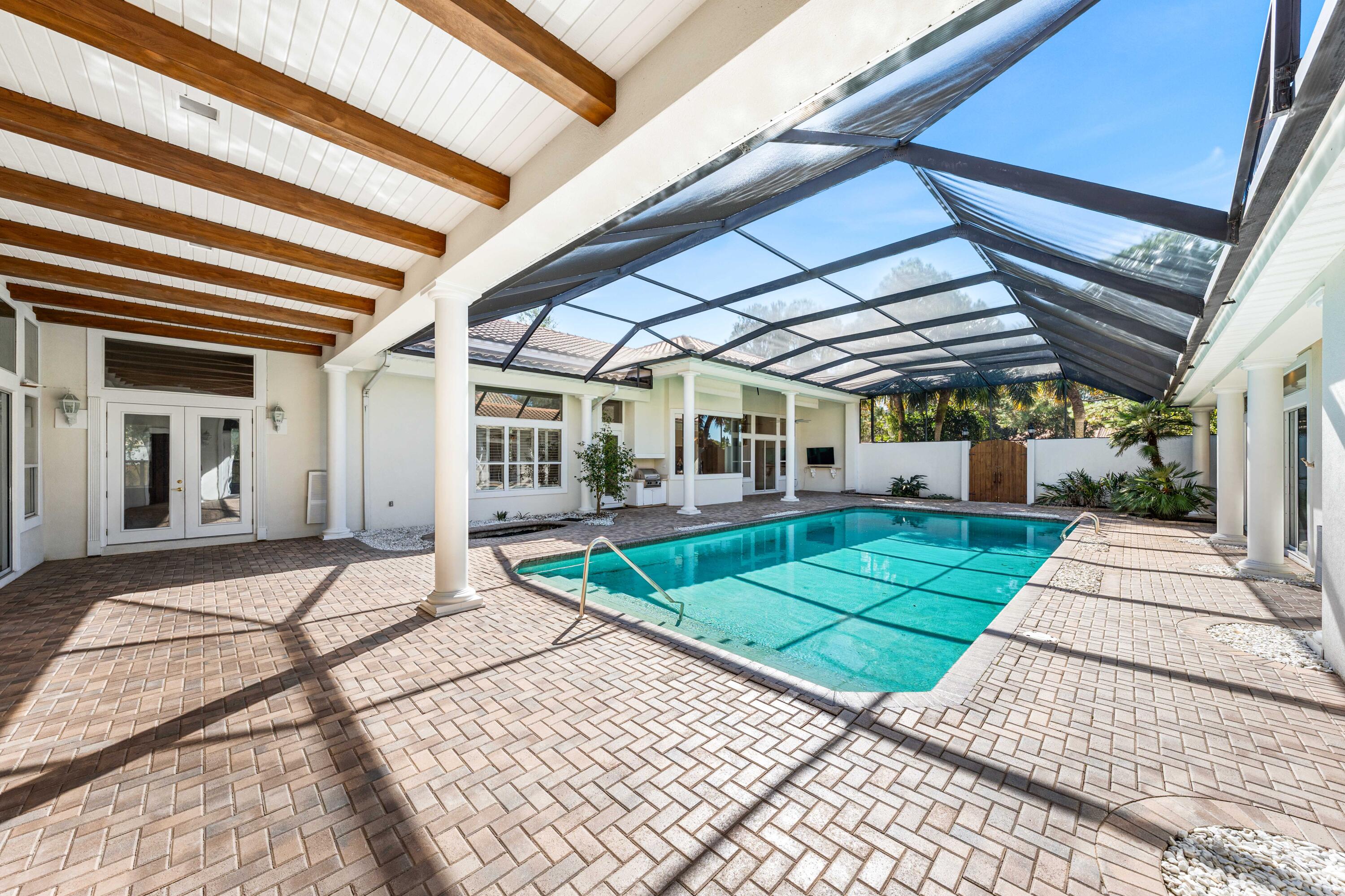 Regatta Bay  Commodore Point - Residential