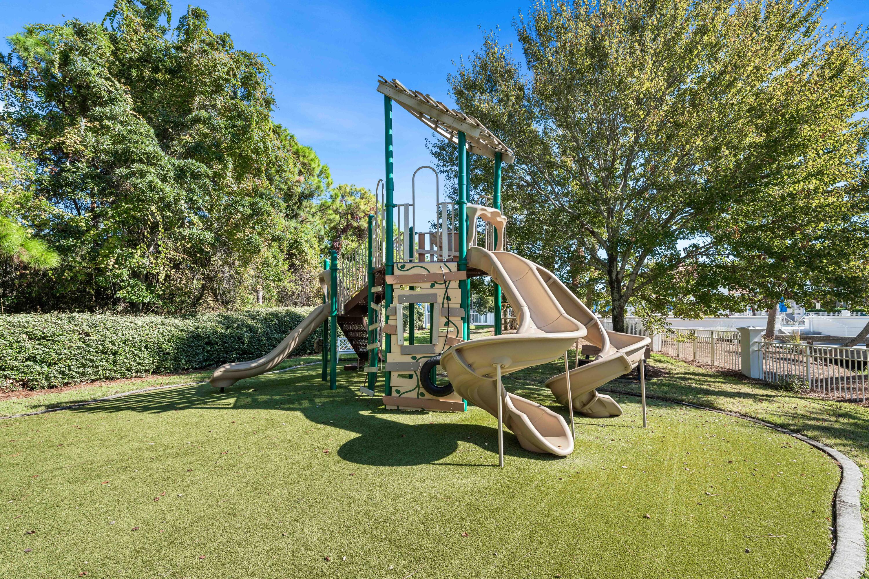 Regatta Bay  Commodore Point - Residential