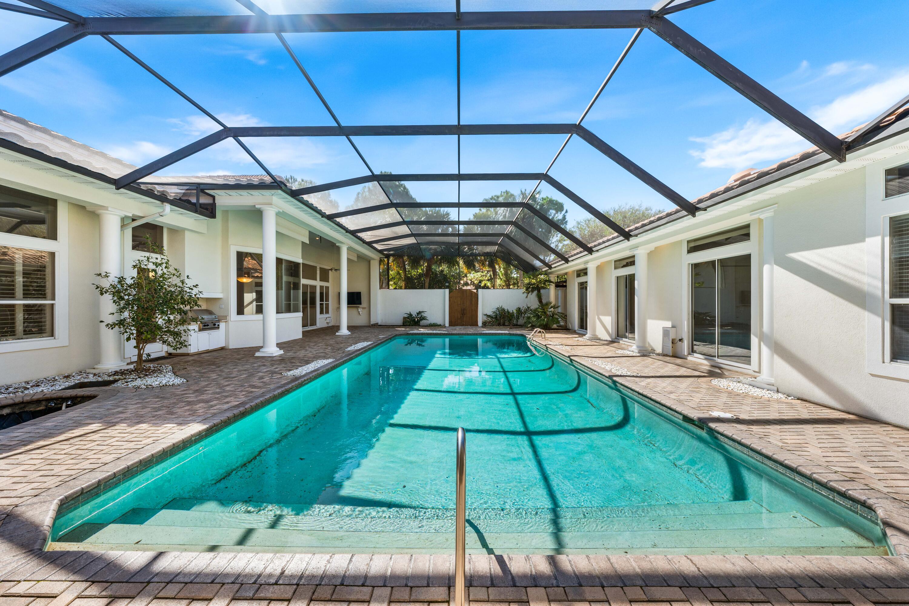 Regatta Bay  Commodore Point - Residential