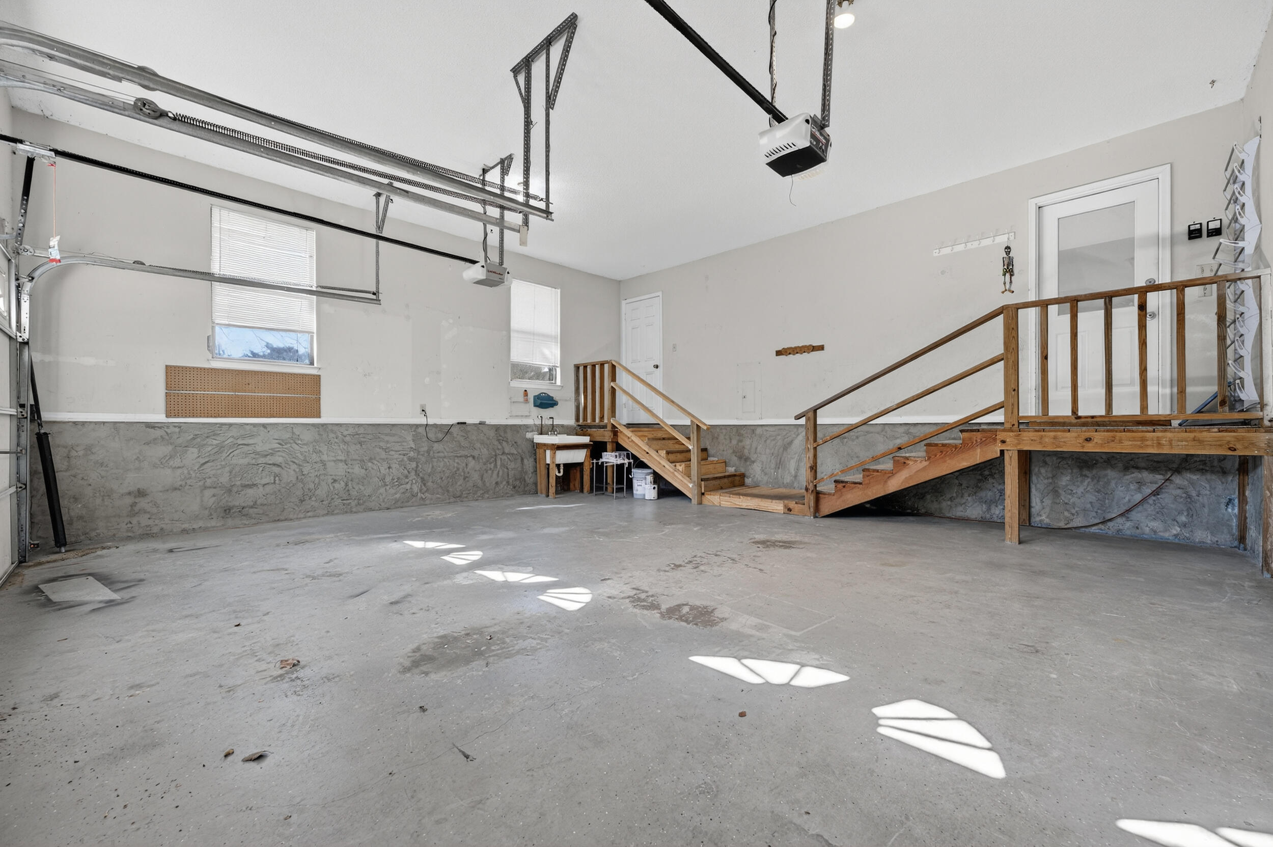 CARIBBEAN VILLAGE WEST - Residential