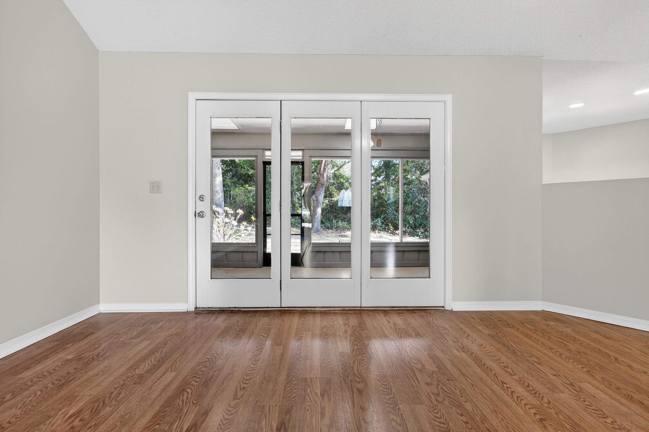 CARIBBEAN VILLAGE WEST - Residential