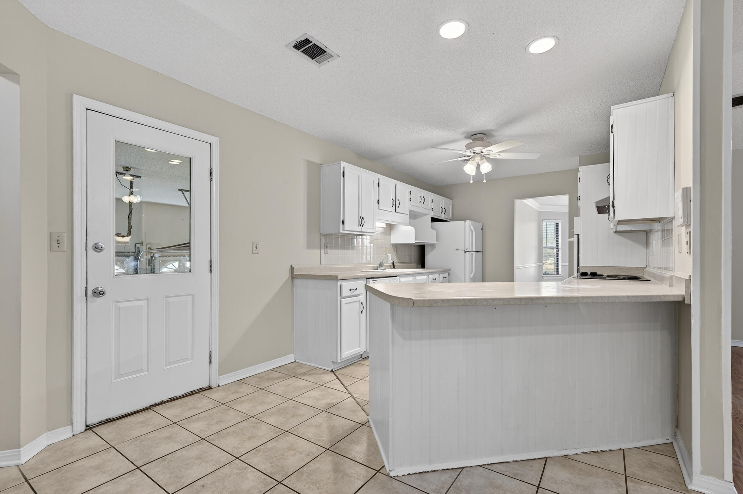 CARIBBEAN VILLAGE WEST - Residential