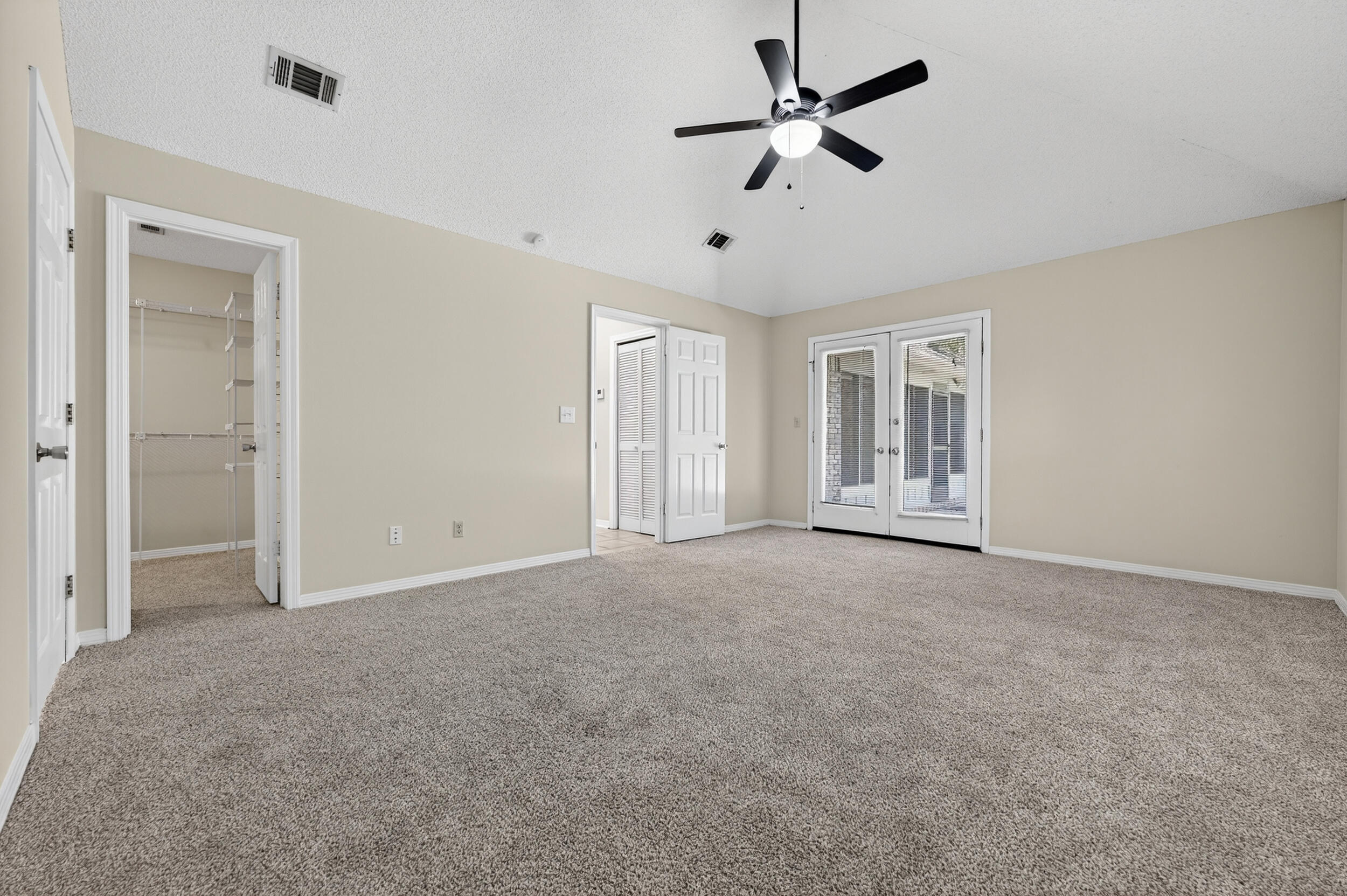 CARIBBEAN VILLAGE WEST - Residential