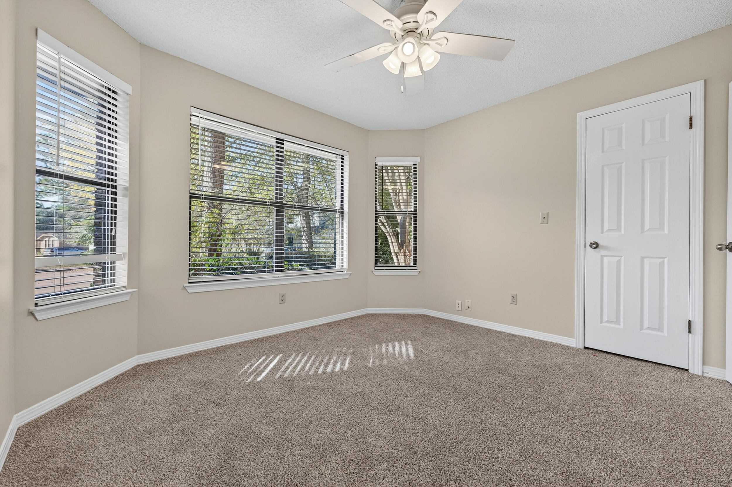 CARIBBEAN VILLAGE WEST - Residential