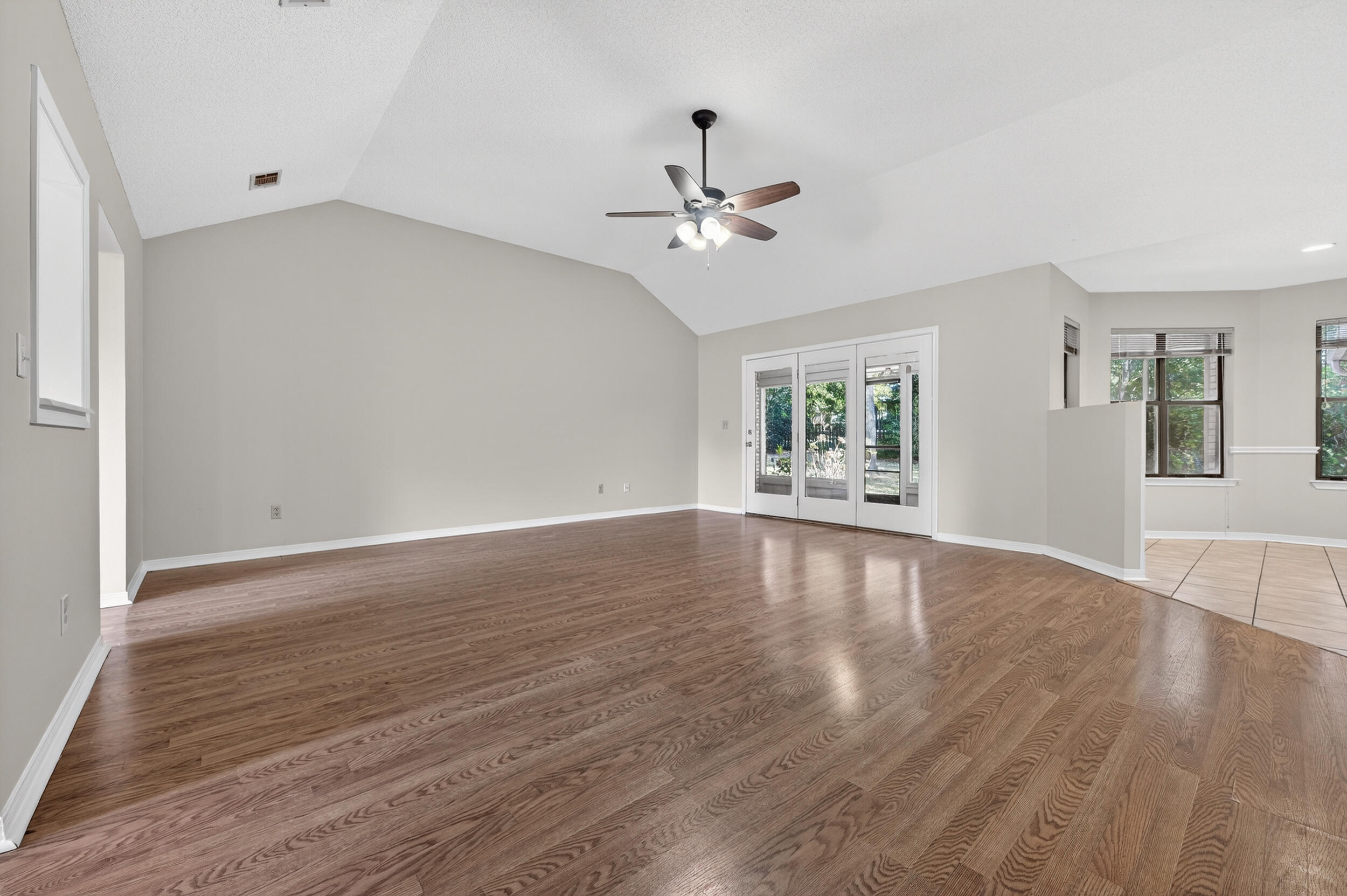 CARIBBEAN VILLAGE WEST - Residential