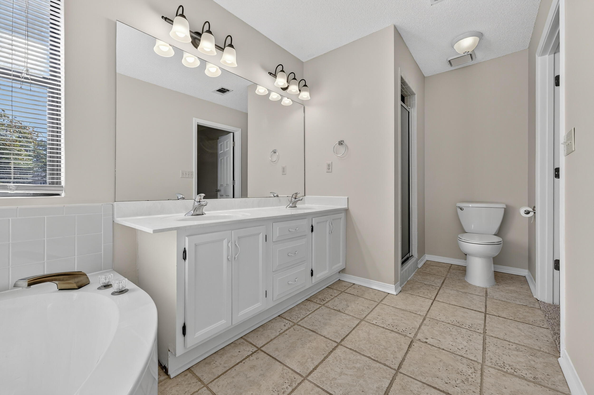 CARIBBEAN VILLAGE WEST - Residential