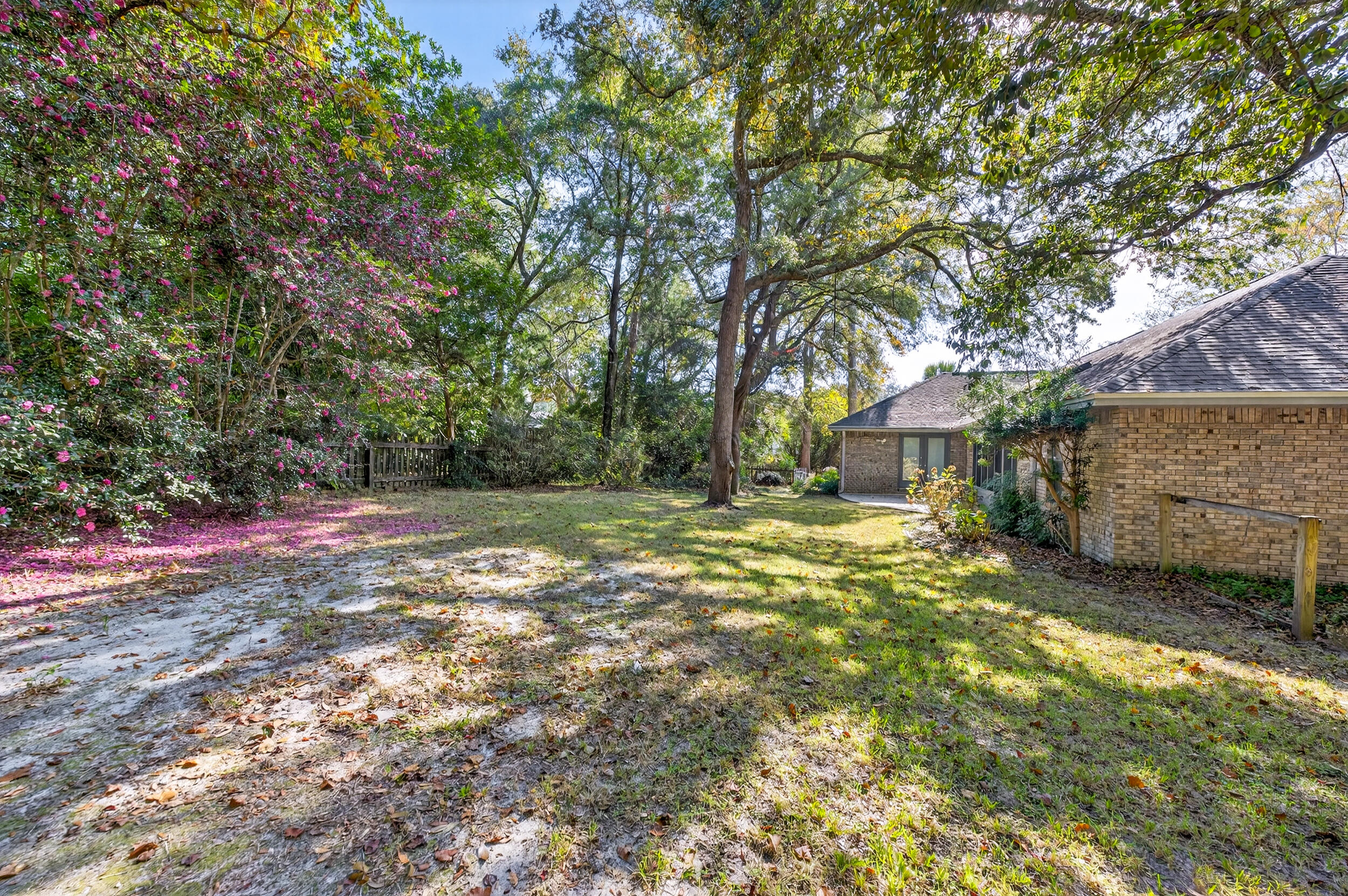 CARIBBEAN VILLAGE WEST - Residential