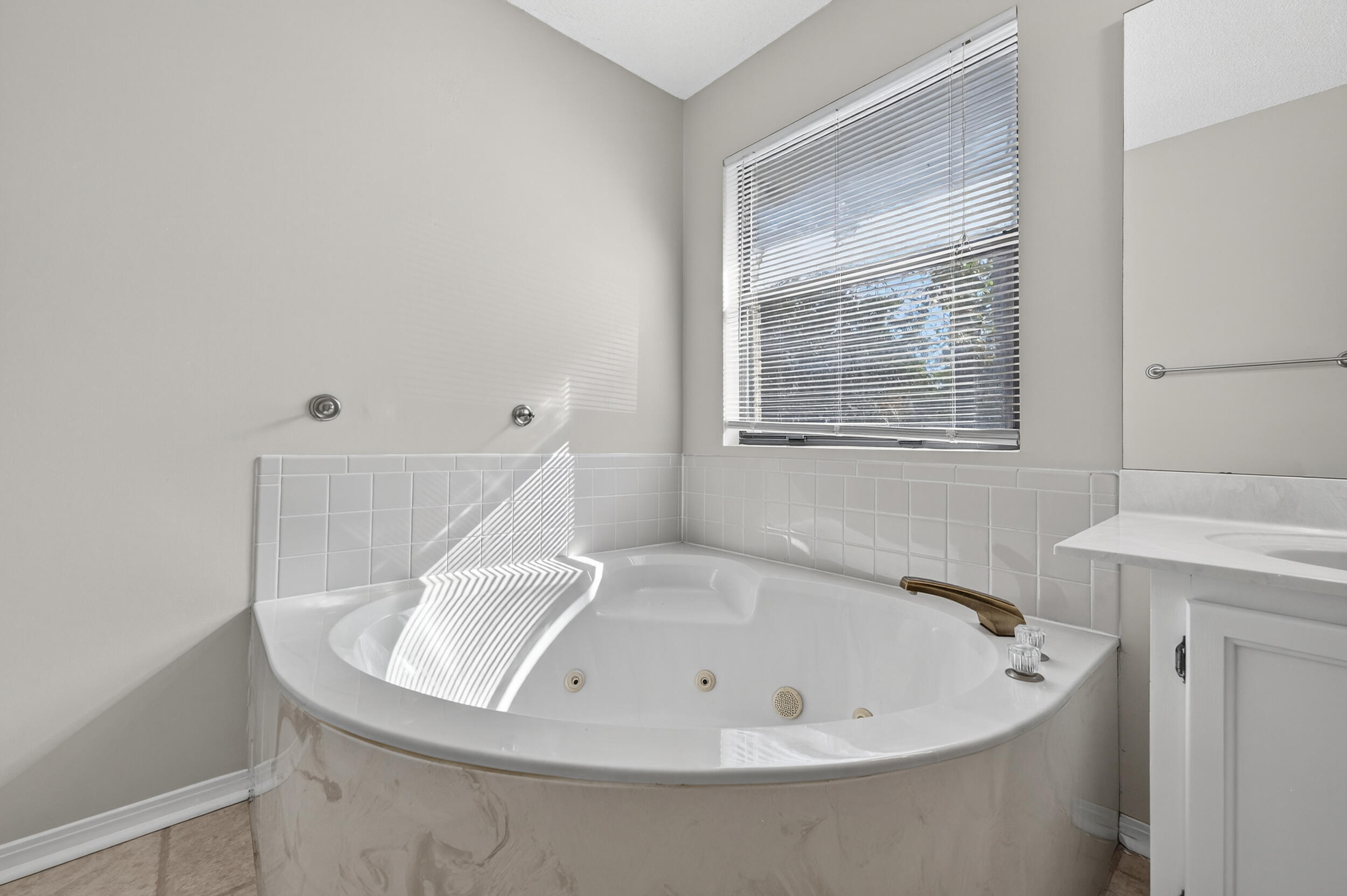 CARIBBEAN VILLAGE WEST - Residential