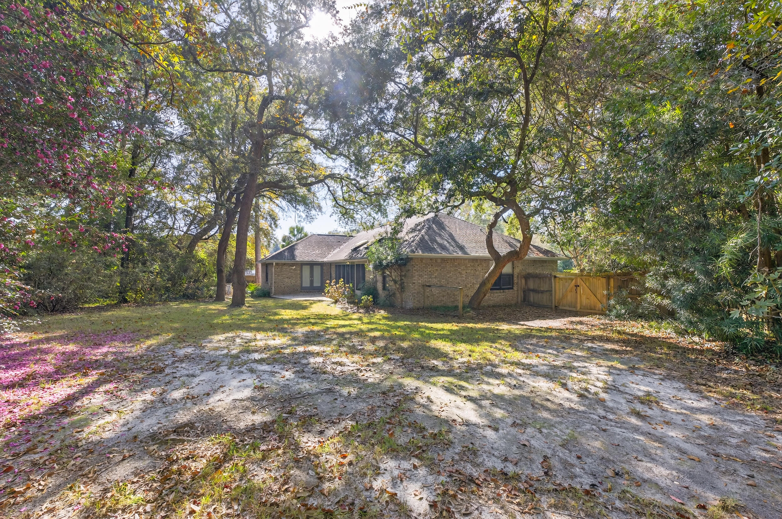 CARIBBEAN VILLAGE WEST - Residential