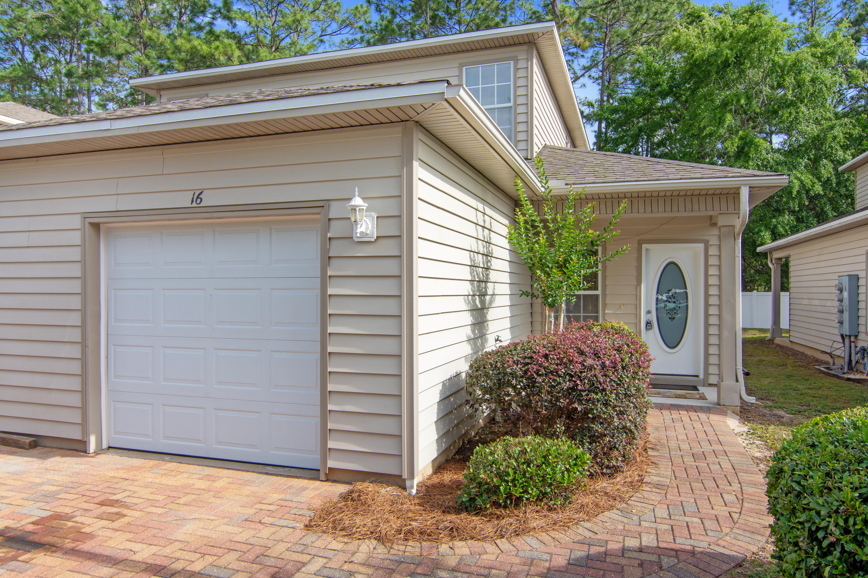 CARONDOLET T/H - Residential