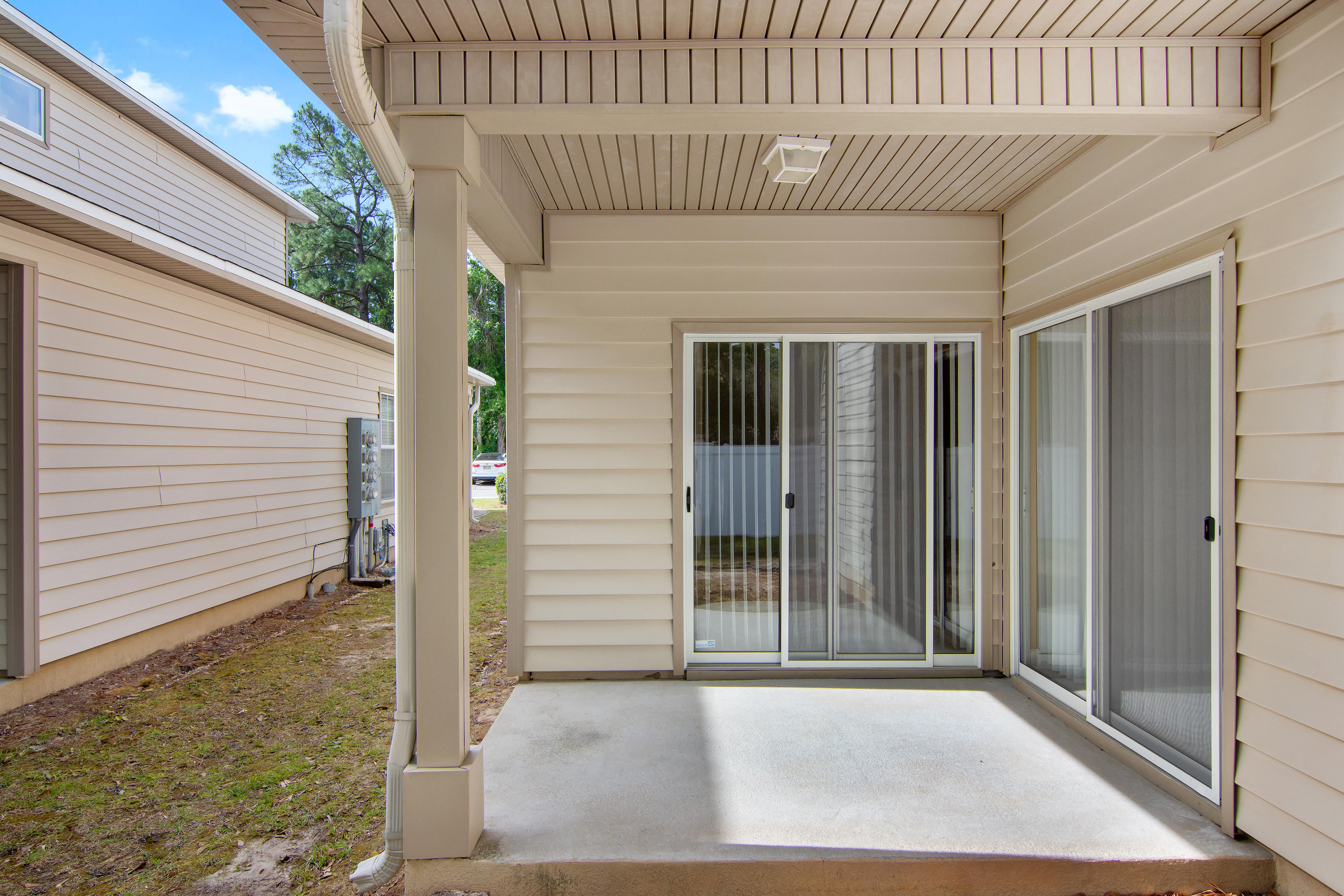 CARONDOLET T/H - Residential