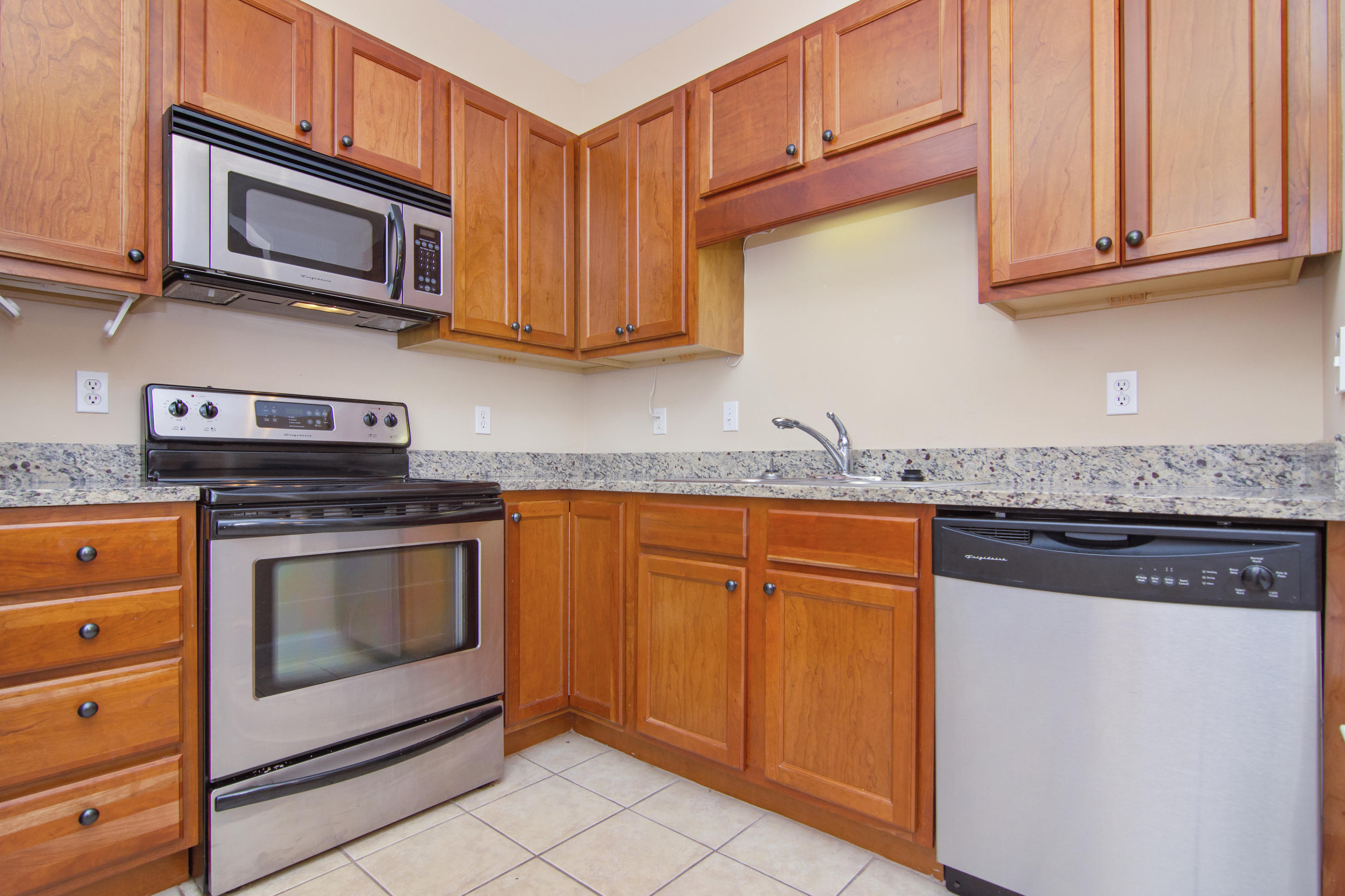 CARONDOLET T/H - Residential