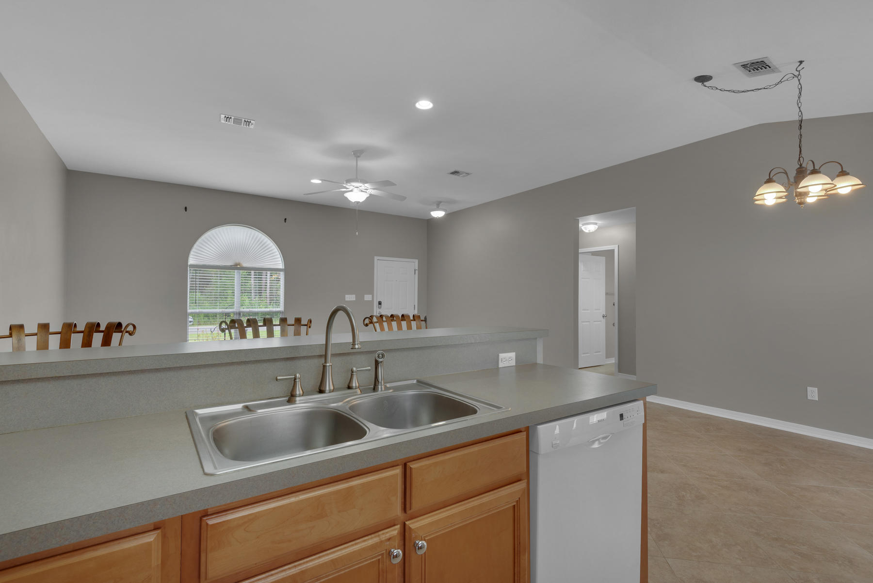 HOLLEY BY THE SEA - Residential