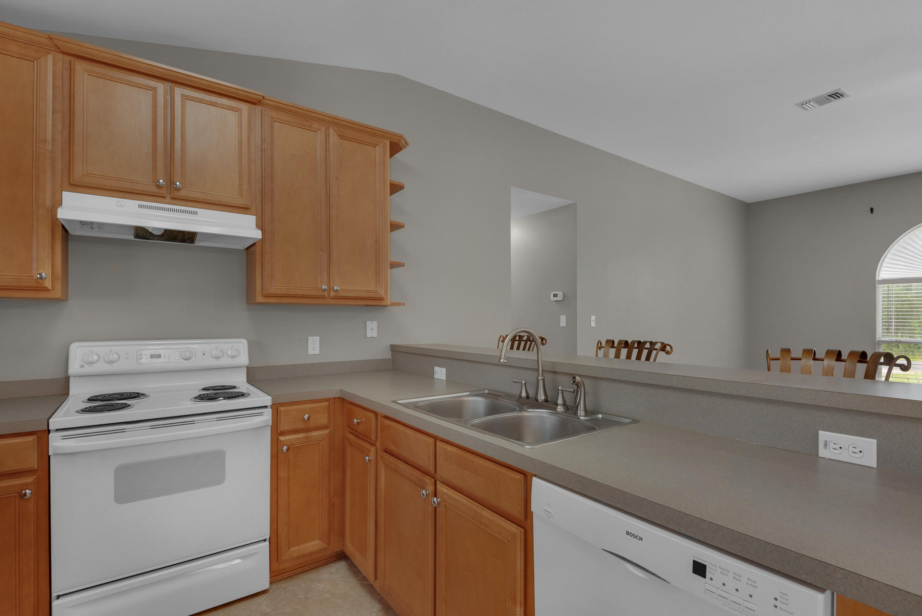 HOLLEY BY THE SEA - Residential