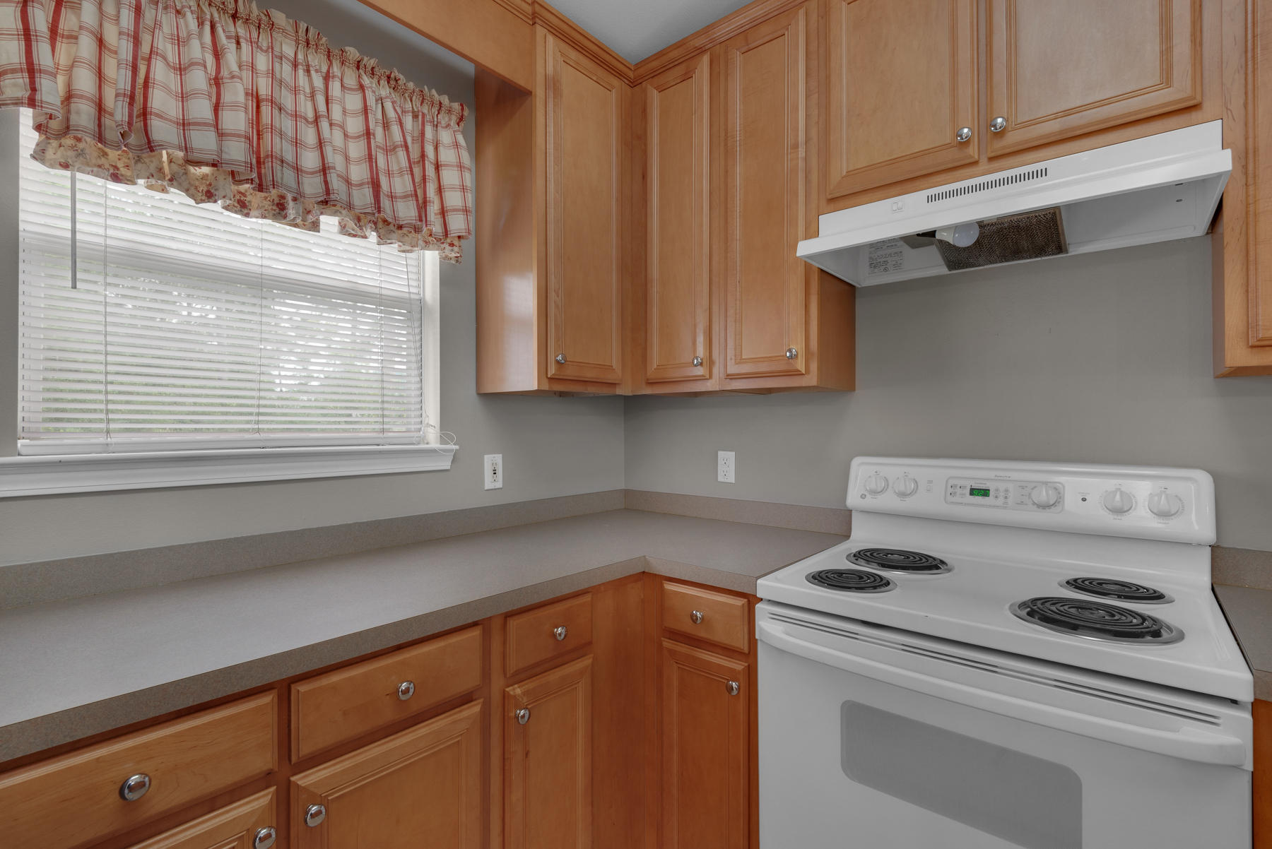 HOLLEY BY THE SEA - Residential