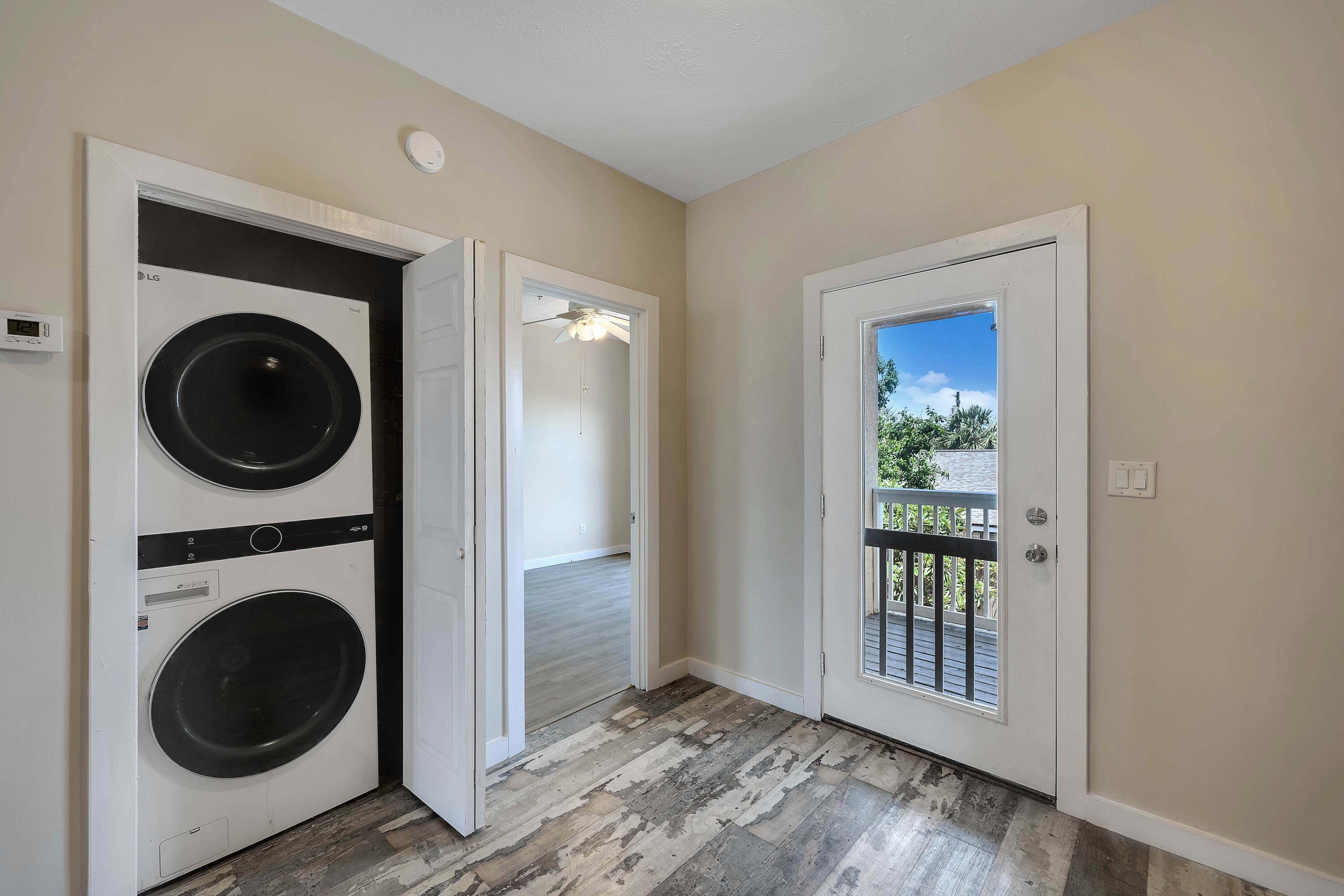 BAHAMA BEACH - Residential