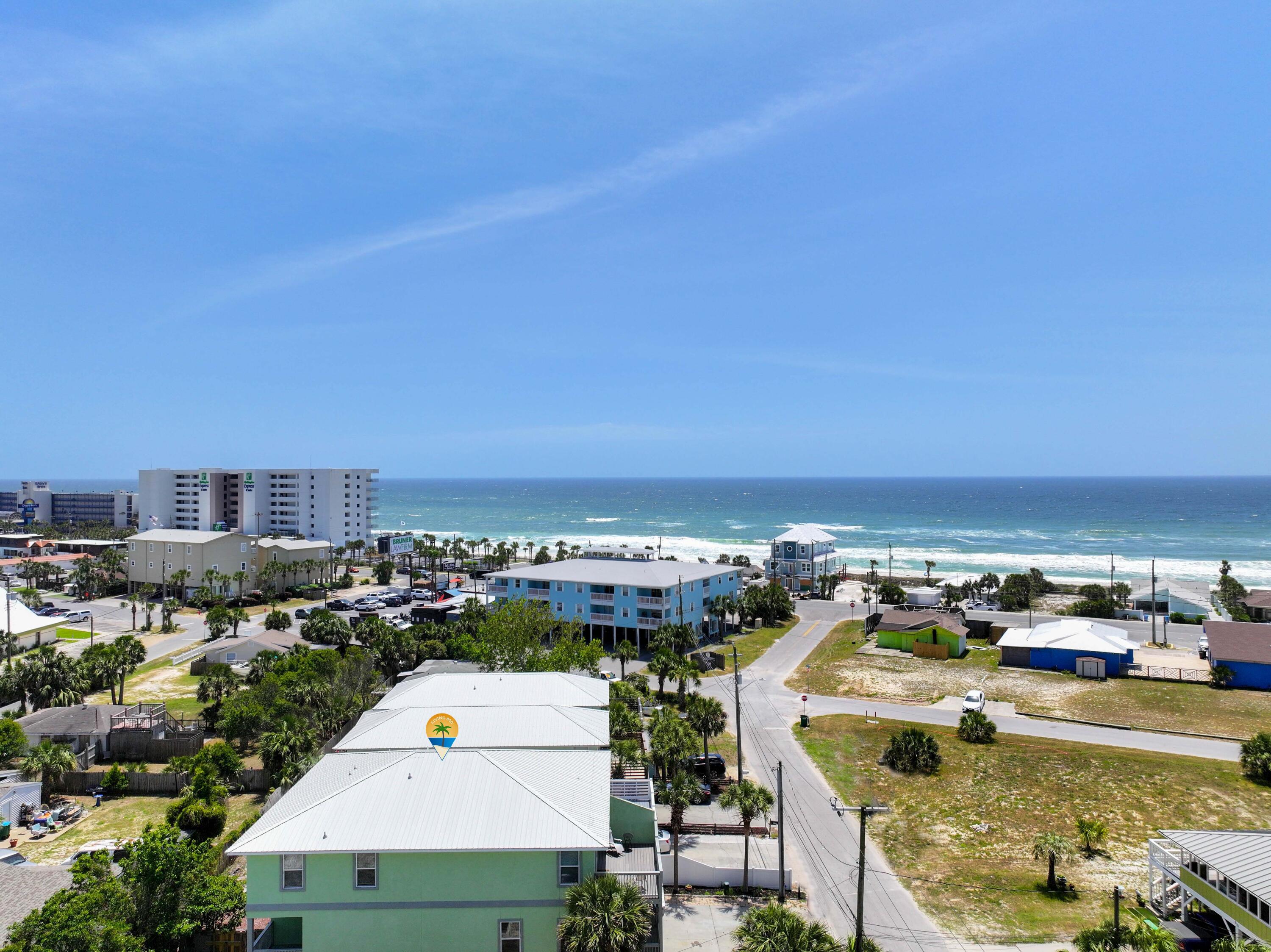 BAHAMA BEACH - Residential