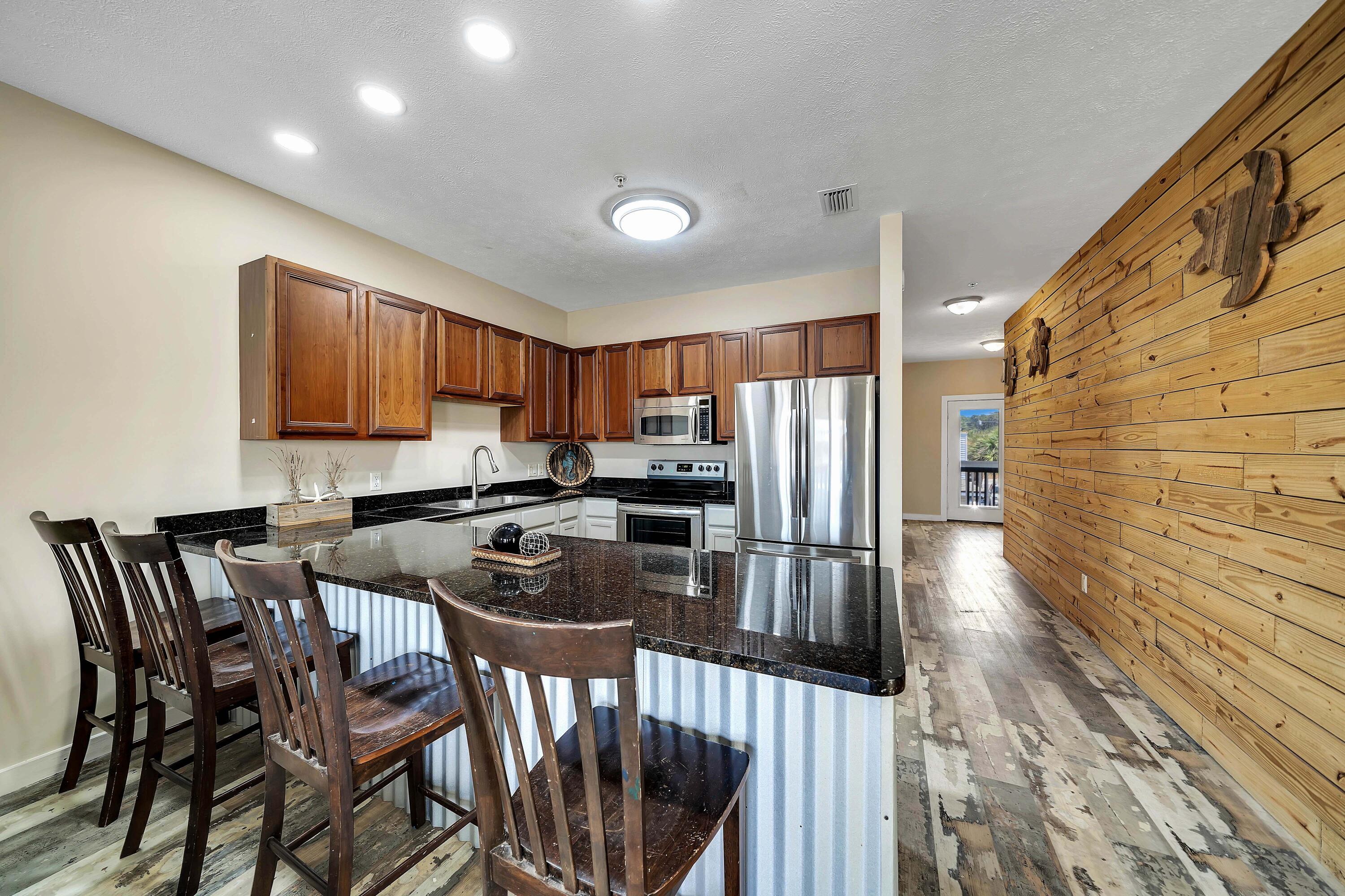 BAHAMA BEACH - Residential