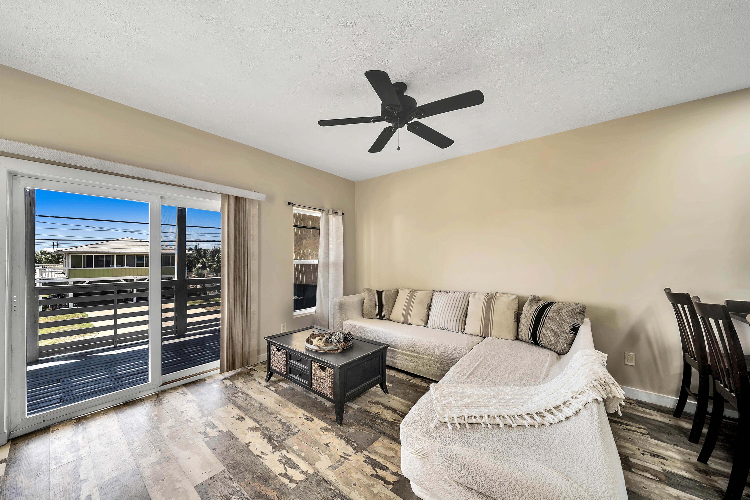 BAHAMA BEACH - Residential