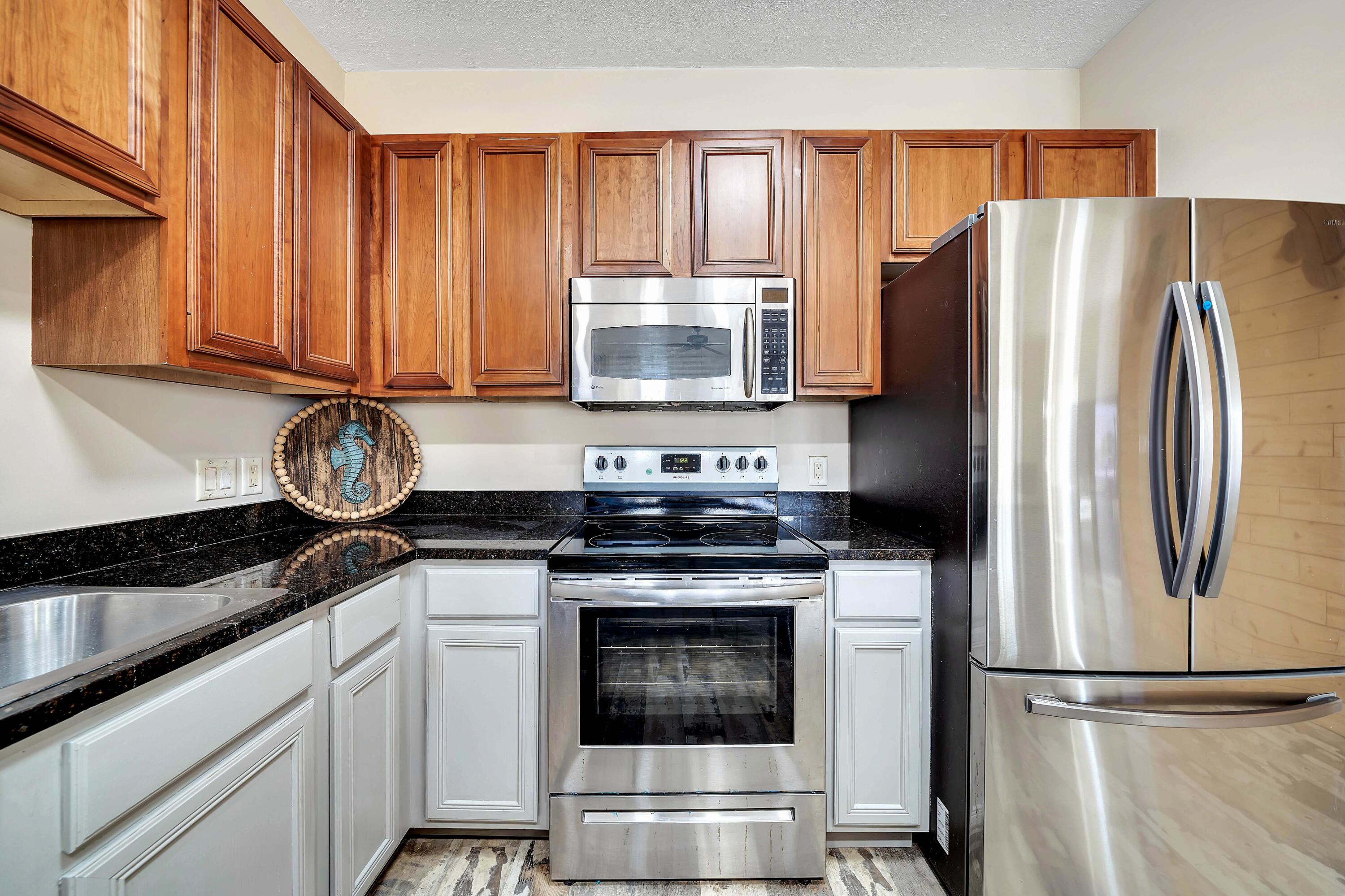 BAHAMA BEACH - Residential