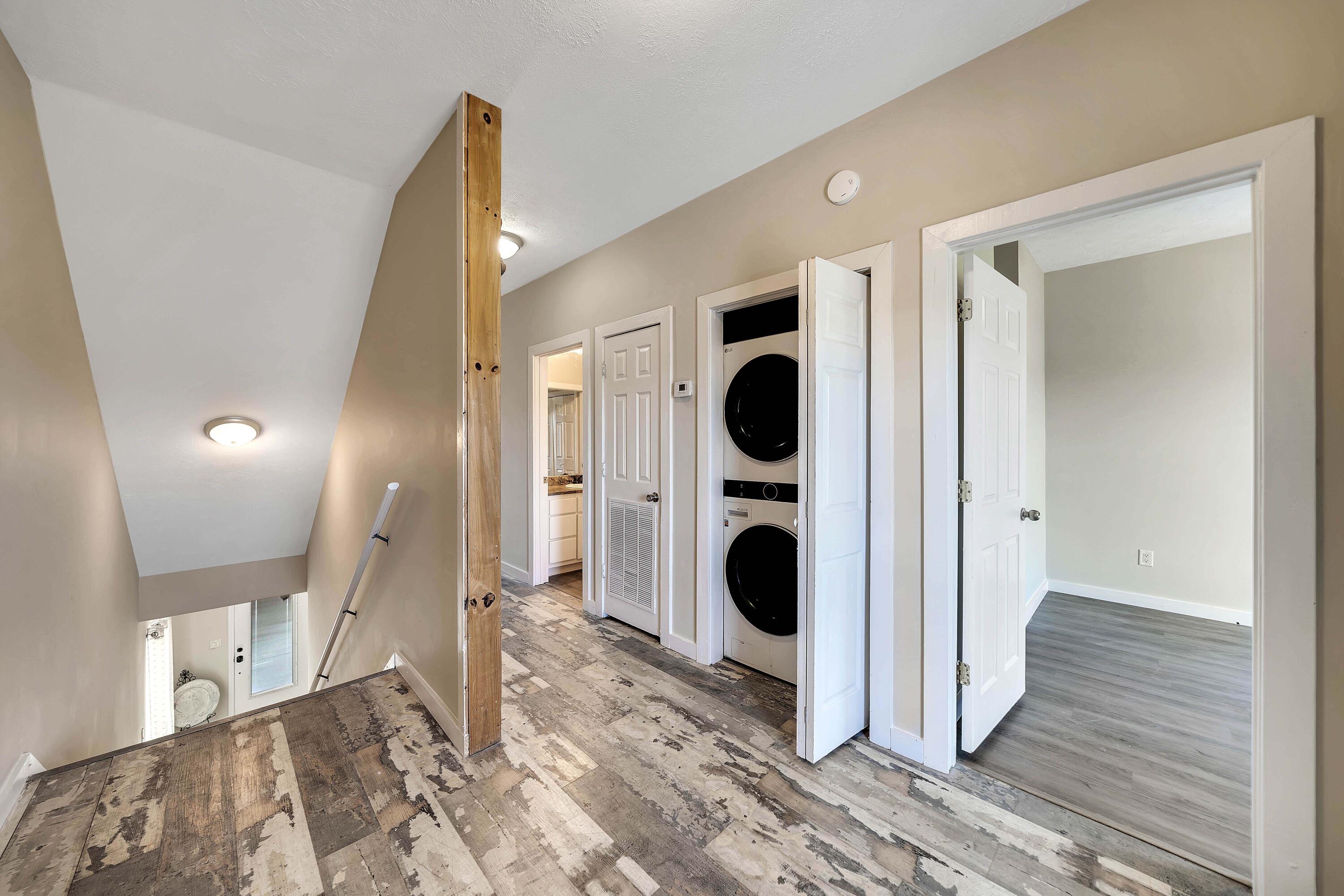 BAHAMA BEACH - Residential