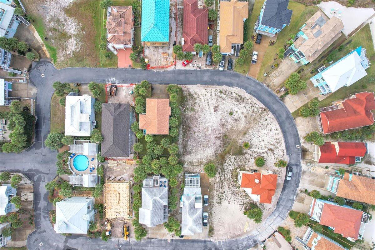 VILLAGE AT NAVARRE - Land