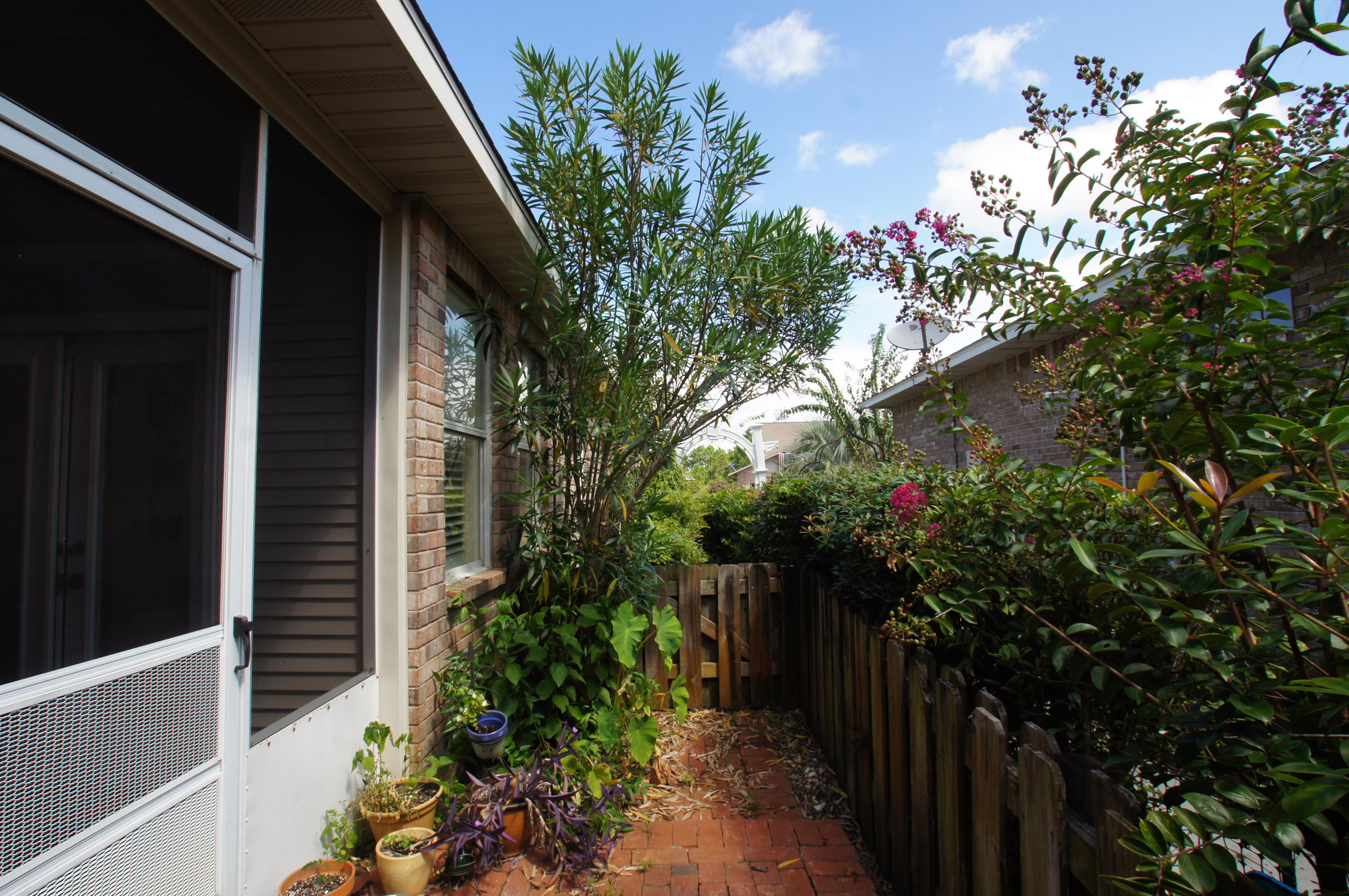 ESCADA - Residential